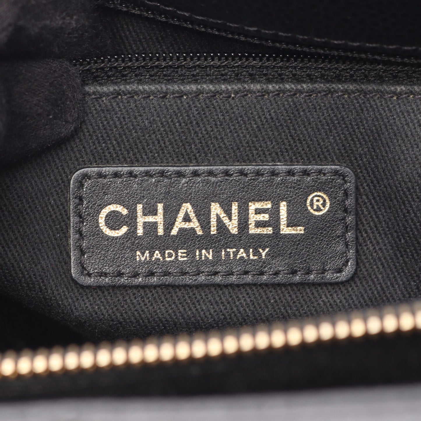 マトラッセ チェーンショルダーバッグ チェーントートバッグ キャビアスキン ブラック ゴールド金具 シャネル バッグ CHANEL