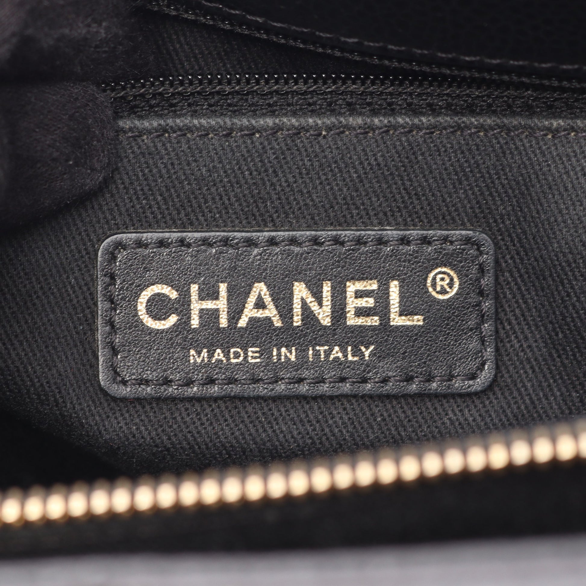 マトラッセ チェーンショルダーバッグ チェーントートバッグ キャビアスキン ブラック ゴールド金具 シャネル バッグ CHANEL