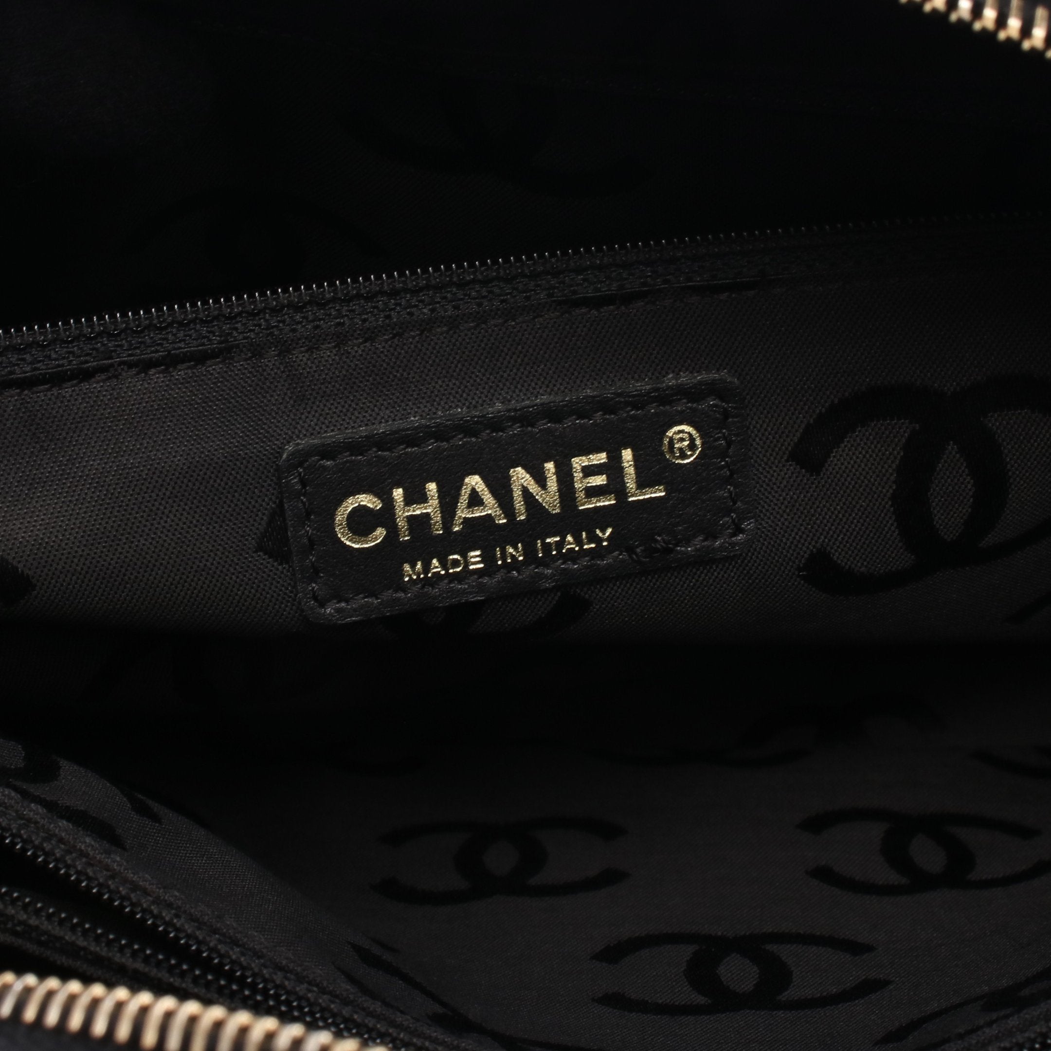 ワイルドステッチ ハンドバッグ ラムスキン ブラック ゴールド金具