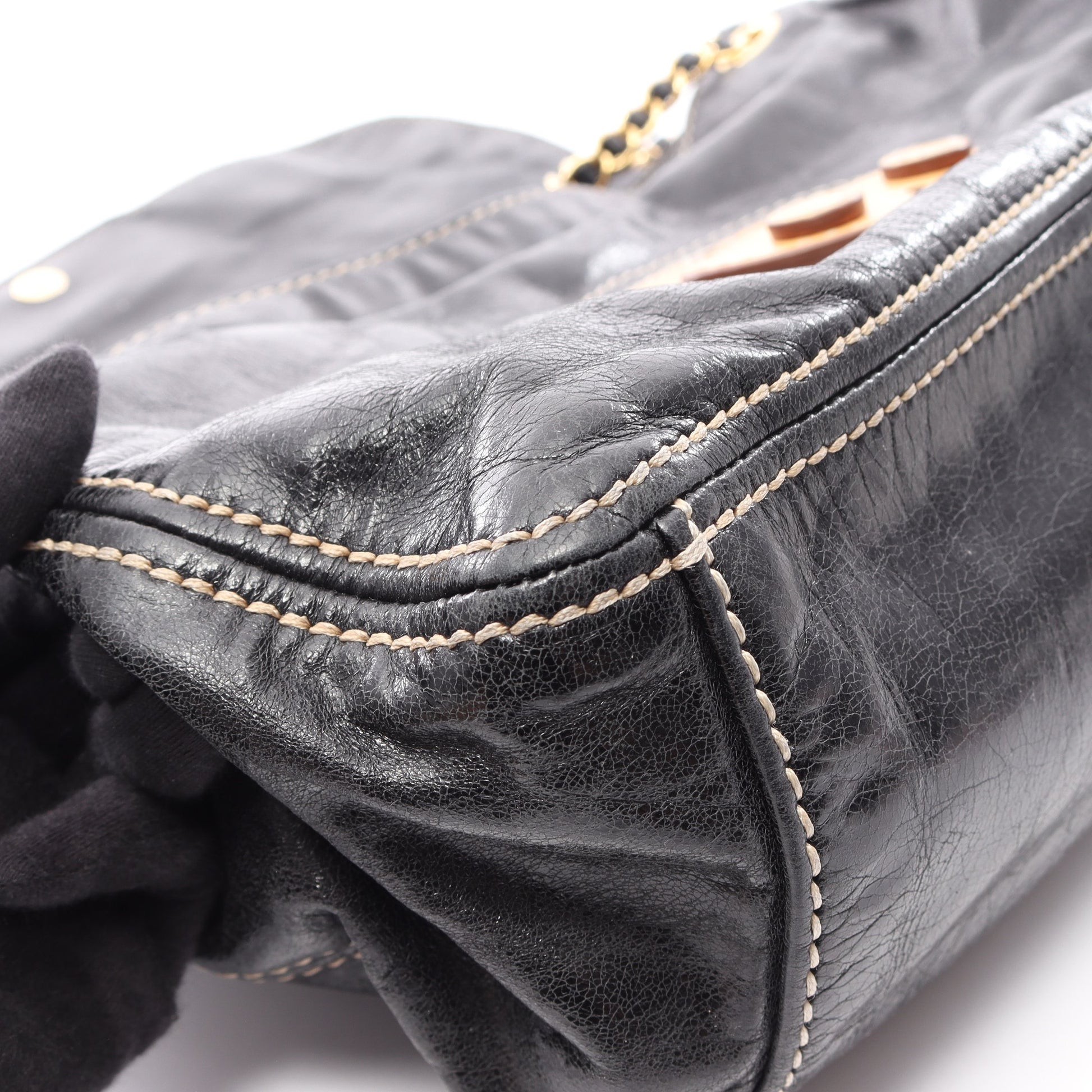 VITELLO SHINE チェーンショルダーバッグ レザー ブラック プラダ バッグ PRADA