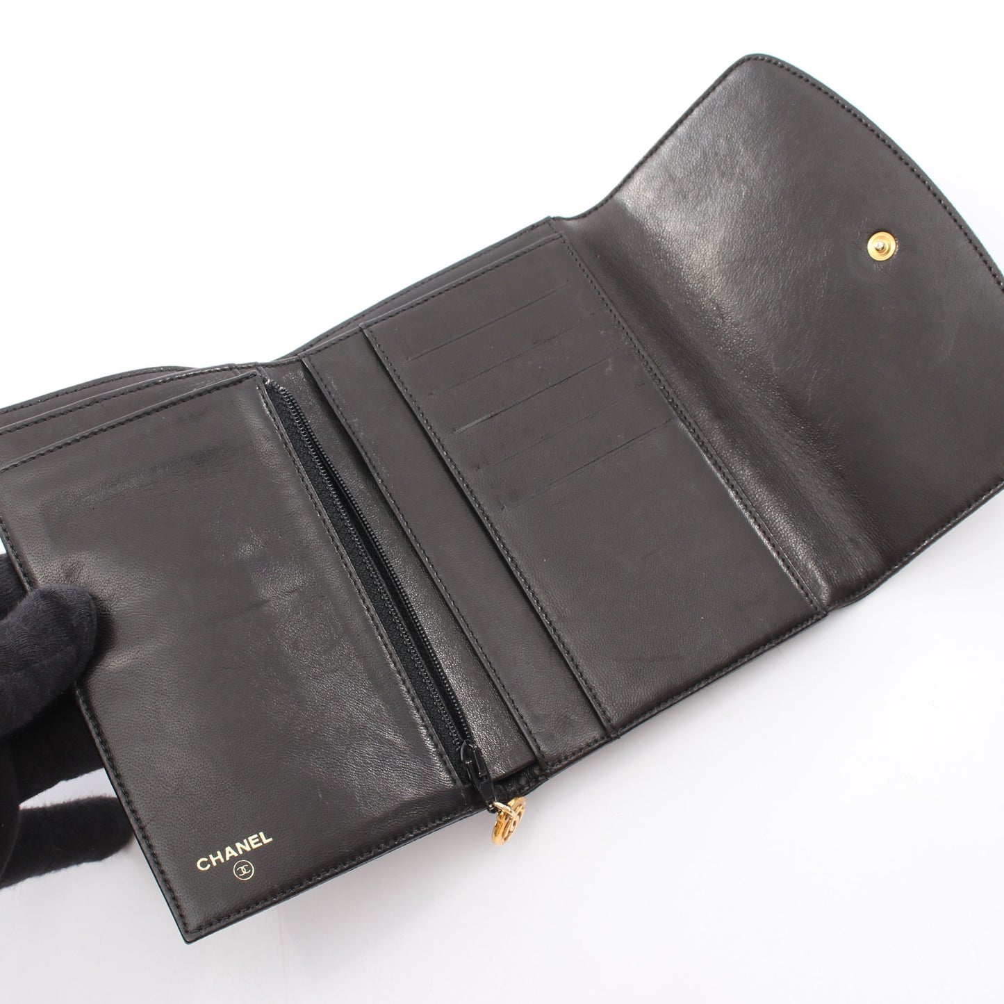 ココマーク 三つ折り財布 キャビアスキン ブラック ゴールド金具 シャネル 財布・小物 CHANEL