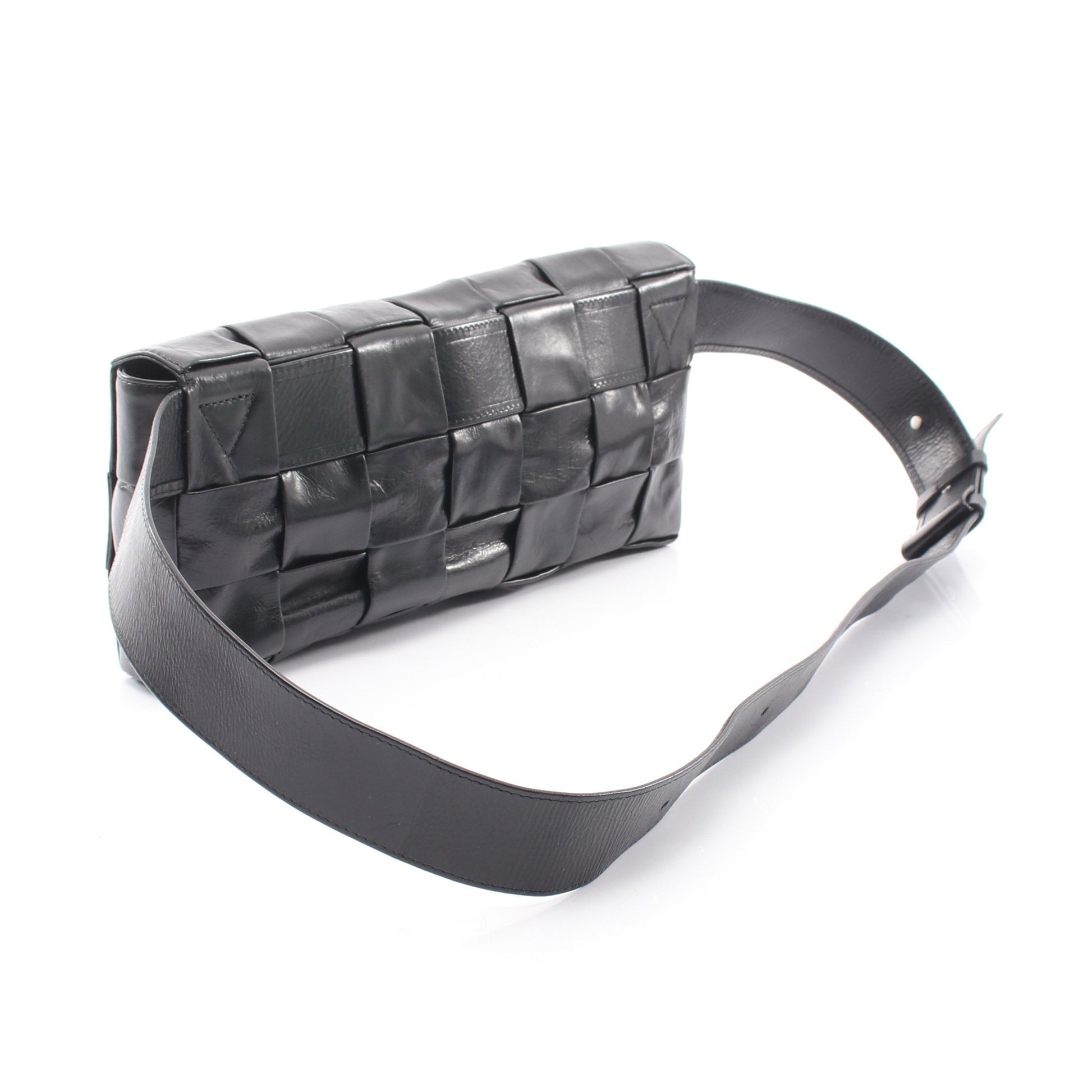 カセット マキシイントレチャート ウエストバッグ ボディバッグ レザー ブラック ボッテガヴェネタ バッグ BOTTEGA VENETA