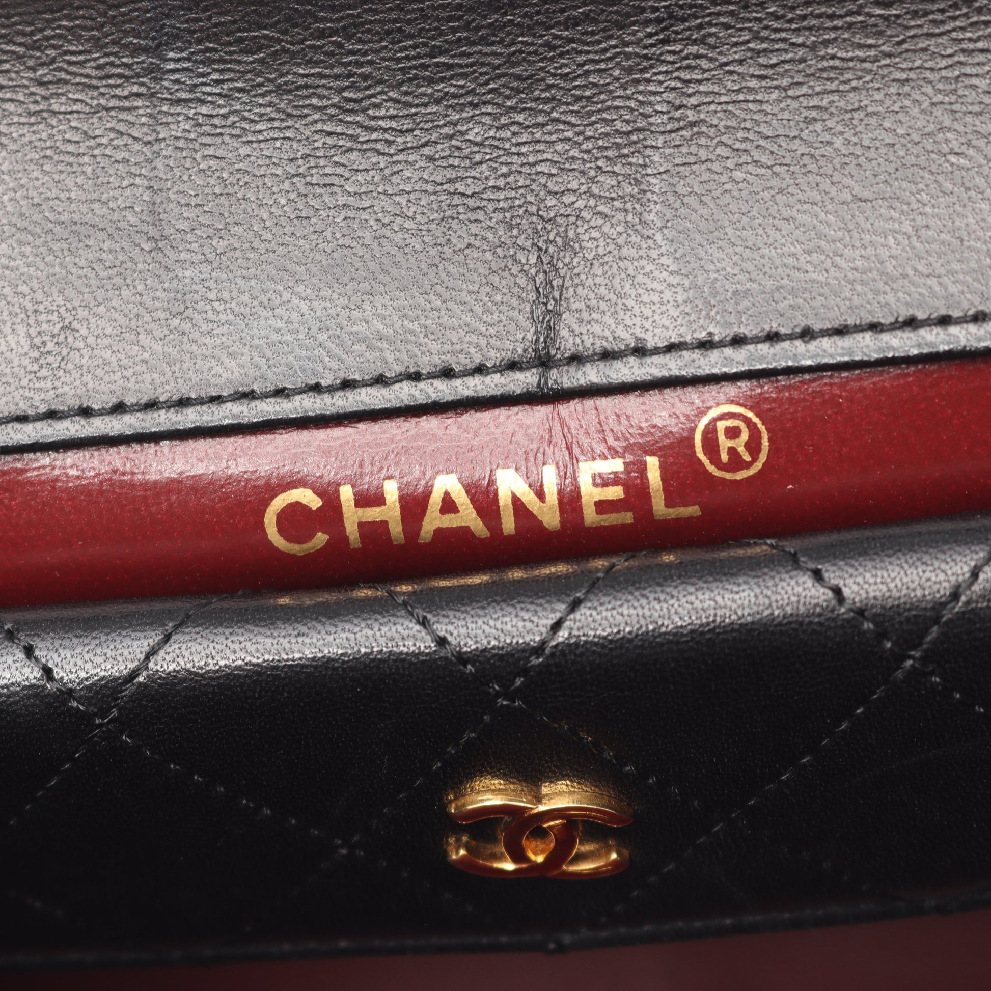 マトラッセ チェーンショルダーバッグ ラムスキン ブラック ゴールド金具 シャネル バッグ CHANEL