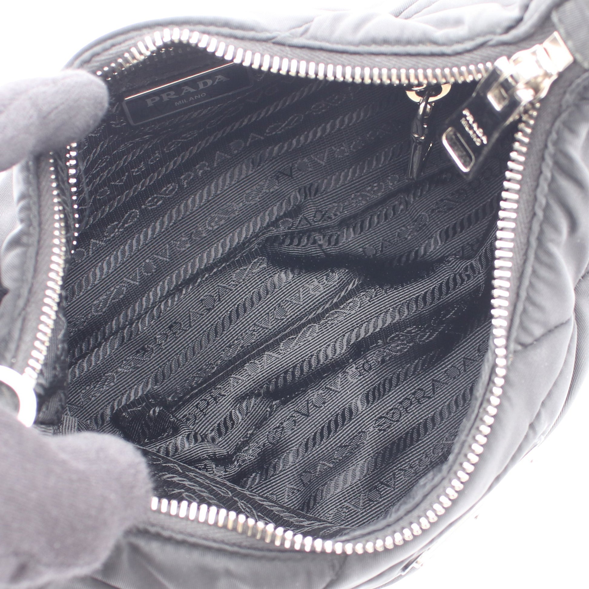Re-Nylon TESSUTO QUILTING ショルダーバッグ ナイロン ブラック プラダ バッグ PRADA