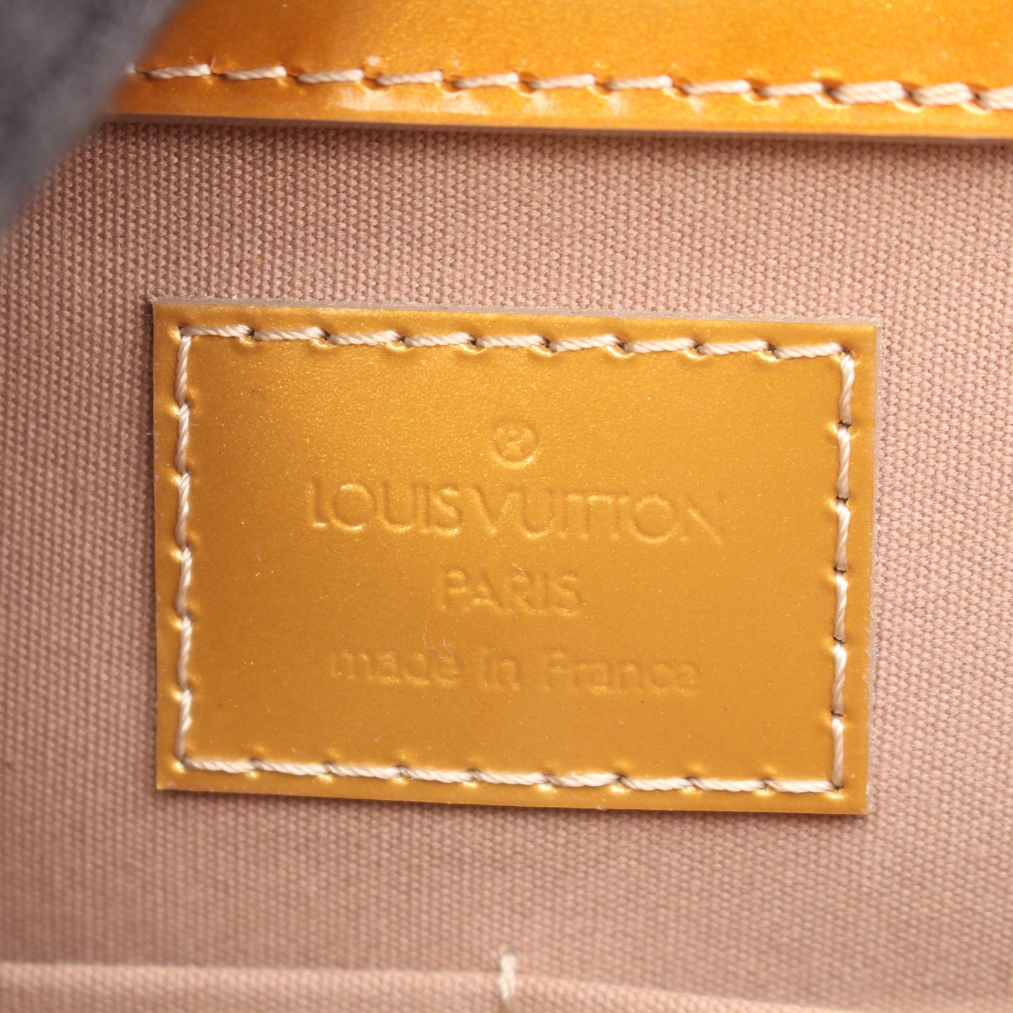 デエスGM モノグラムヴェルニ ベージュプードル ハンドバッグ レザー グレーベージュ ルイヴィトン バッグ LOUIS VUITTON
