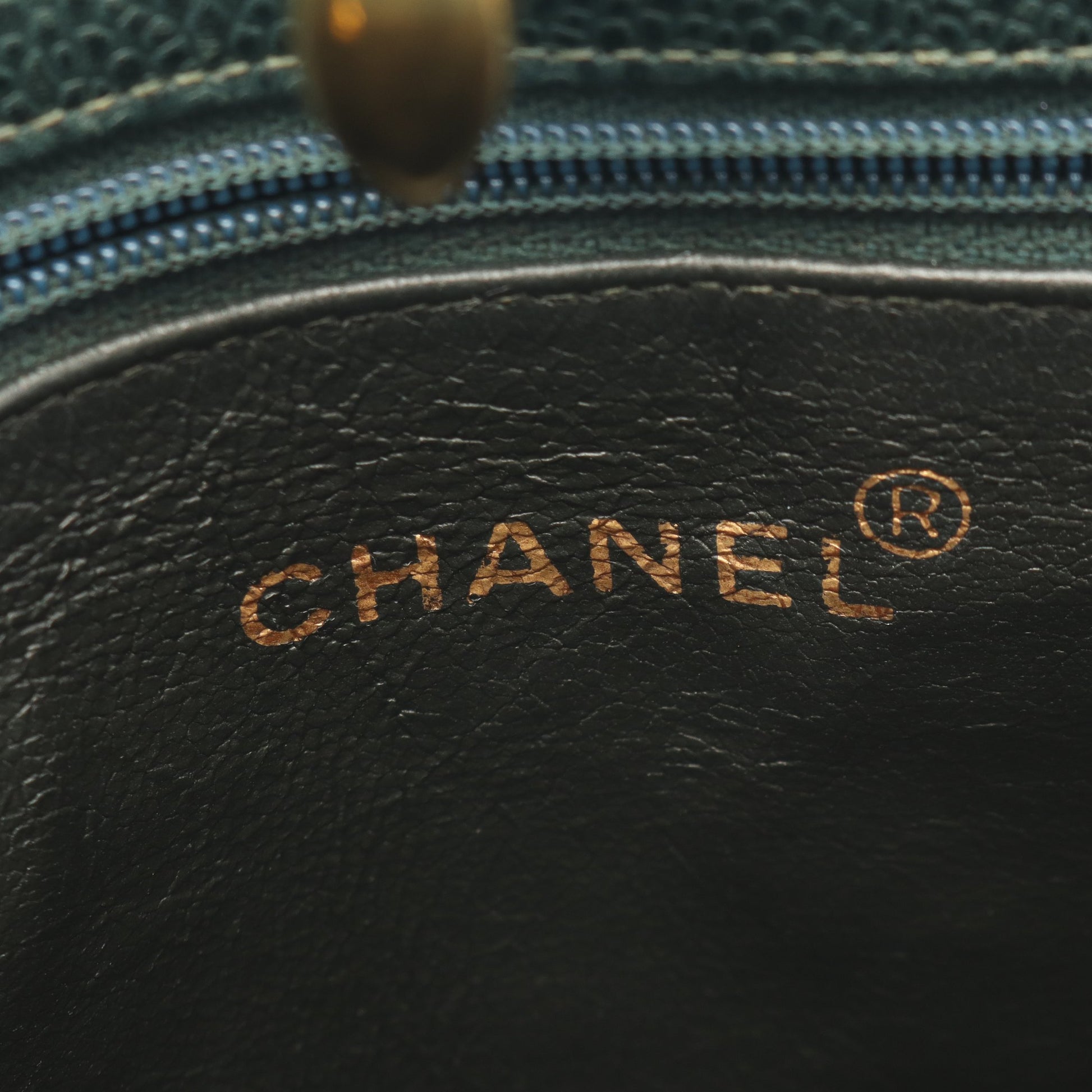 マトラッセ チェーンショルダーバッグ キャビアスキン ダークグリーン ゴールド金具 シャネル バッグ CHANEL
