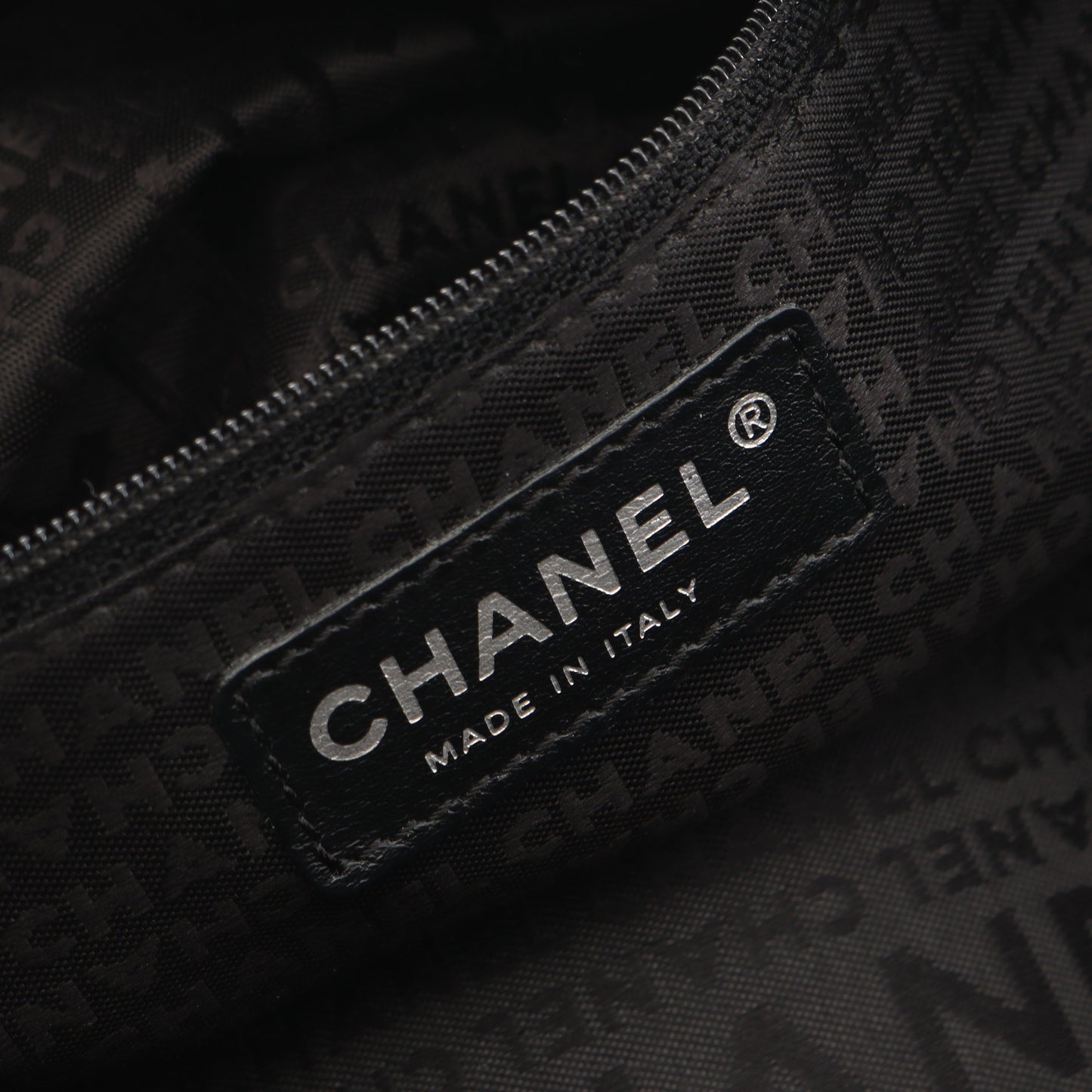 チョコバー ボストンバッグ ソフトキャビアスキン ブラック シルバー金具 シャネル バッグ CHANEL