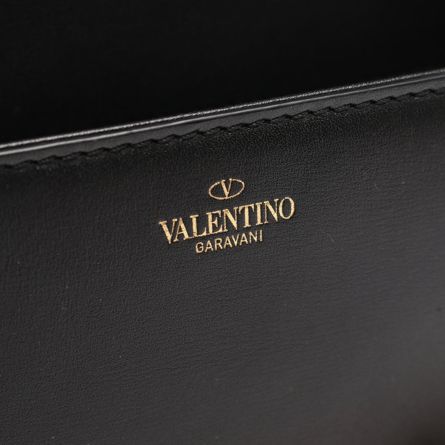 Vロゴ ショルダーバッグ レザー ブラック ヴァレンティノガラヴァーニ バッグ VALENTINO GARAVANI