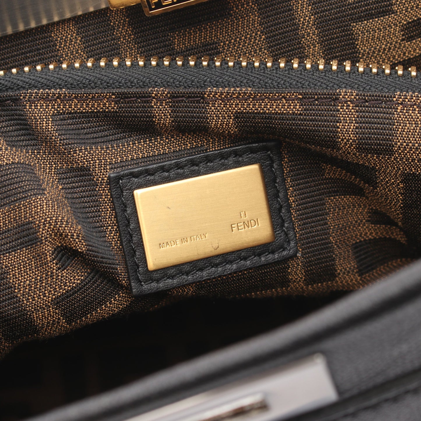 ピーカブー ラージ 2WAY ハンドバッグ レザー ブラック フェンディ バッグ FENDI