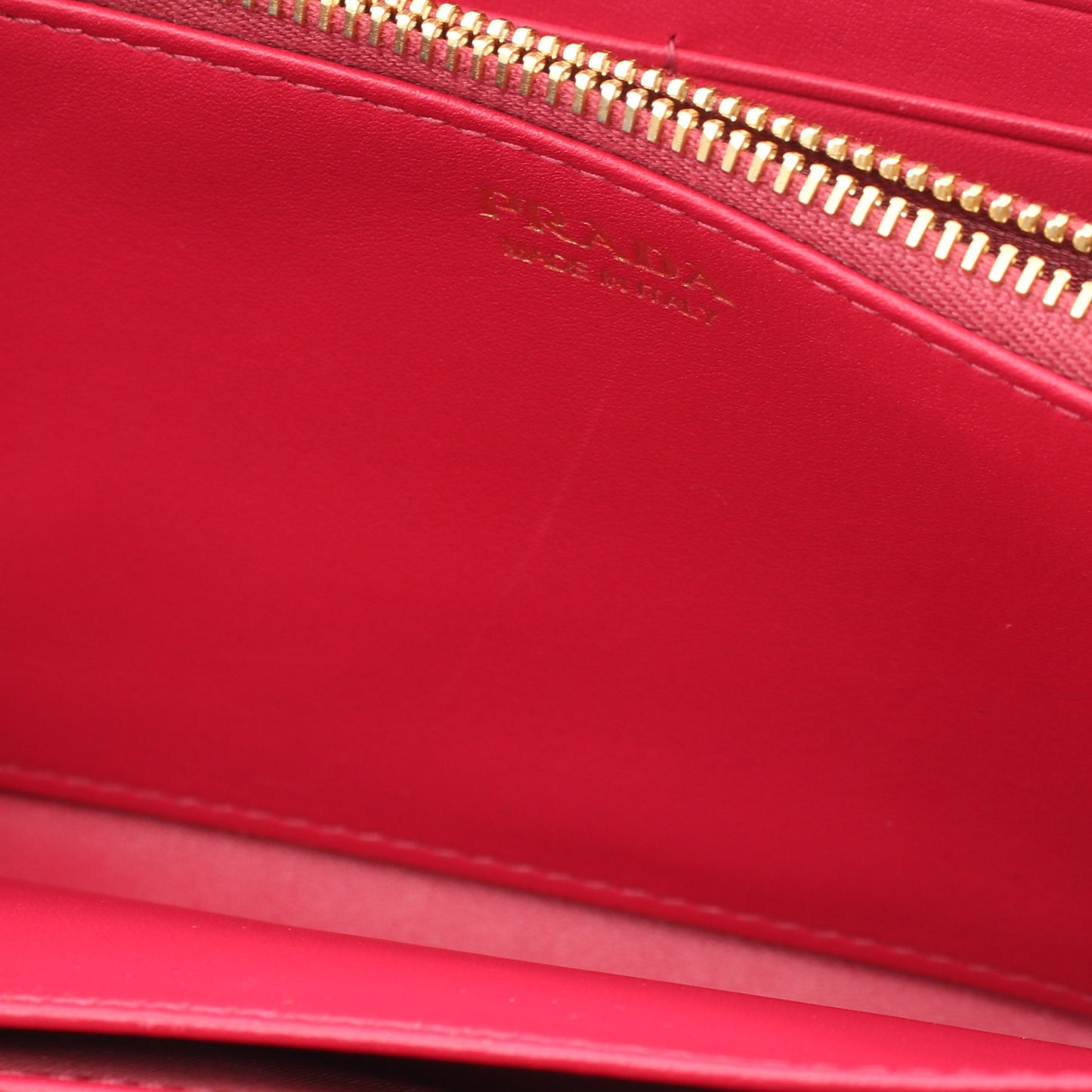 VITTELLO MOVE I ラウンドファスナー長財布 レザー ピンク プラダ 財布・小物 PRADA