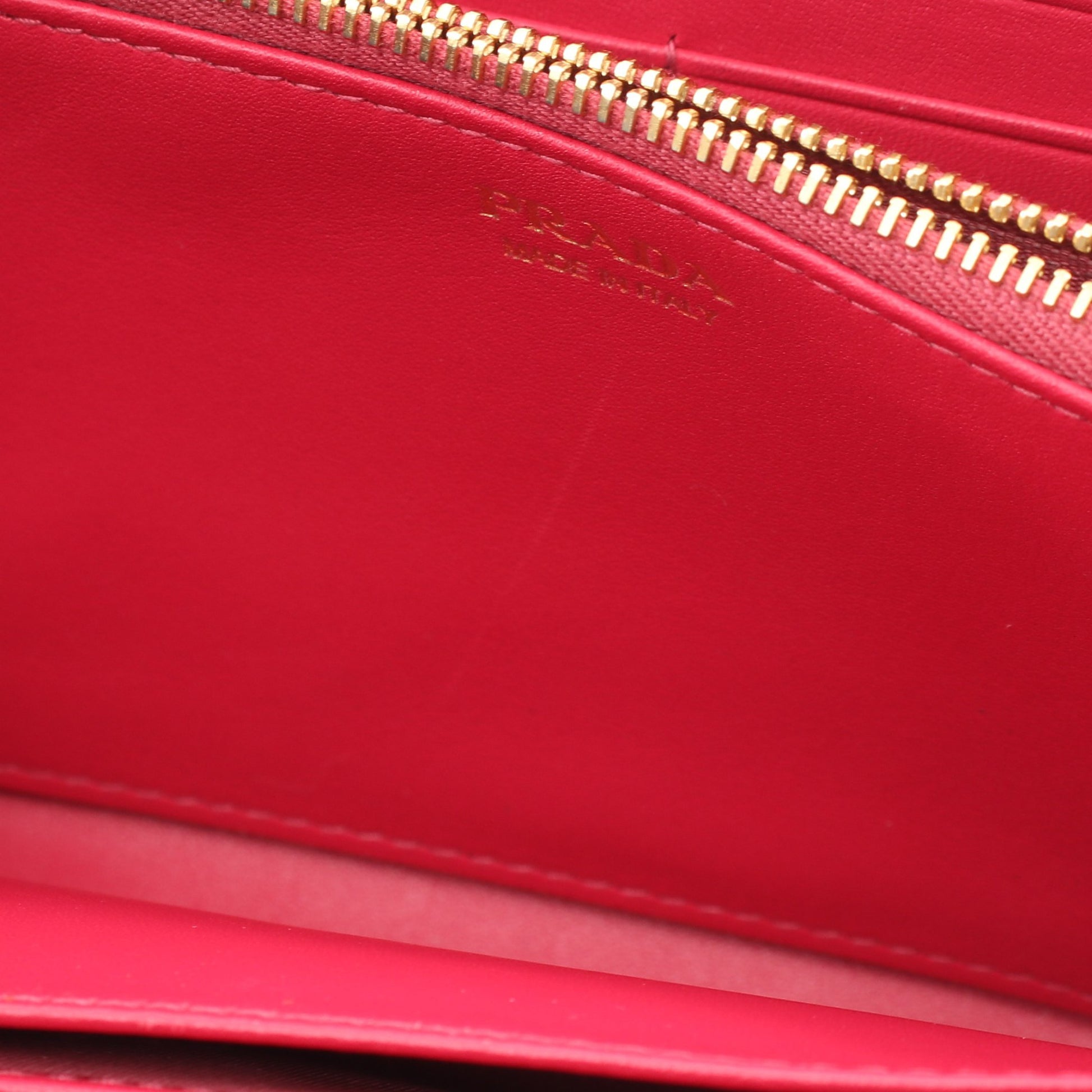 VITTELLO MOVE I ラウンドファスナー長財布 レザー ピンク プラダ 財布・小物 PRADA