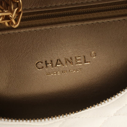 マトラッセ スモール ホーボーバッグ チェーンショルダーバッグ ラムスキン ホワイト ゴールド金具 シャネル バッグ CHANEL