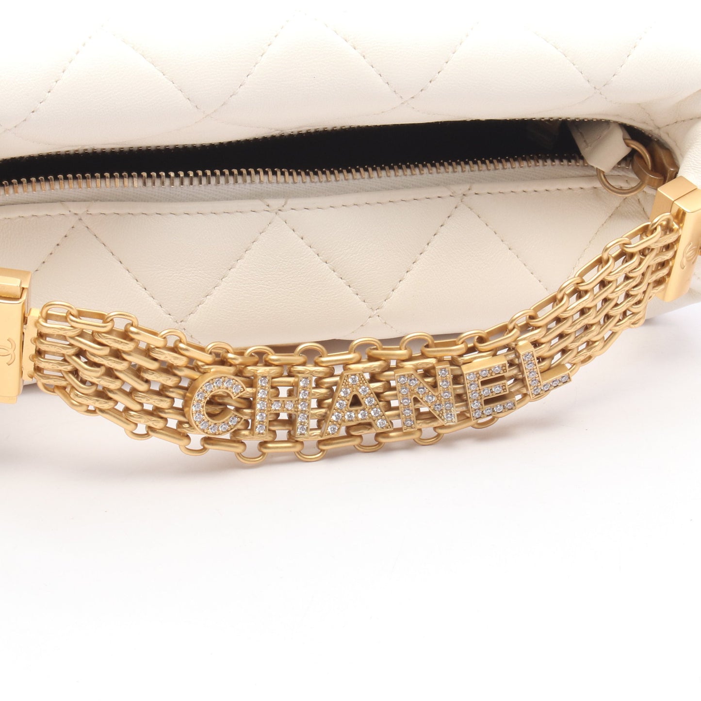 マトラッセ スモール ホーボーバッグ チェーンショルダーバッグ ラムスキン ホワイト ゴールド金具 シャネル バッグ CHANEL