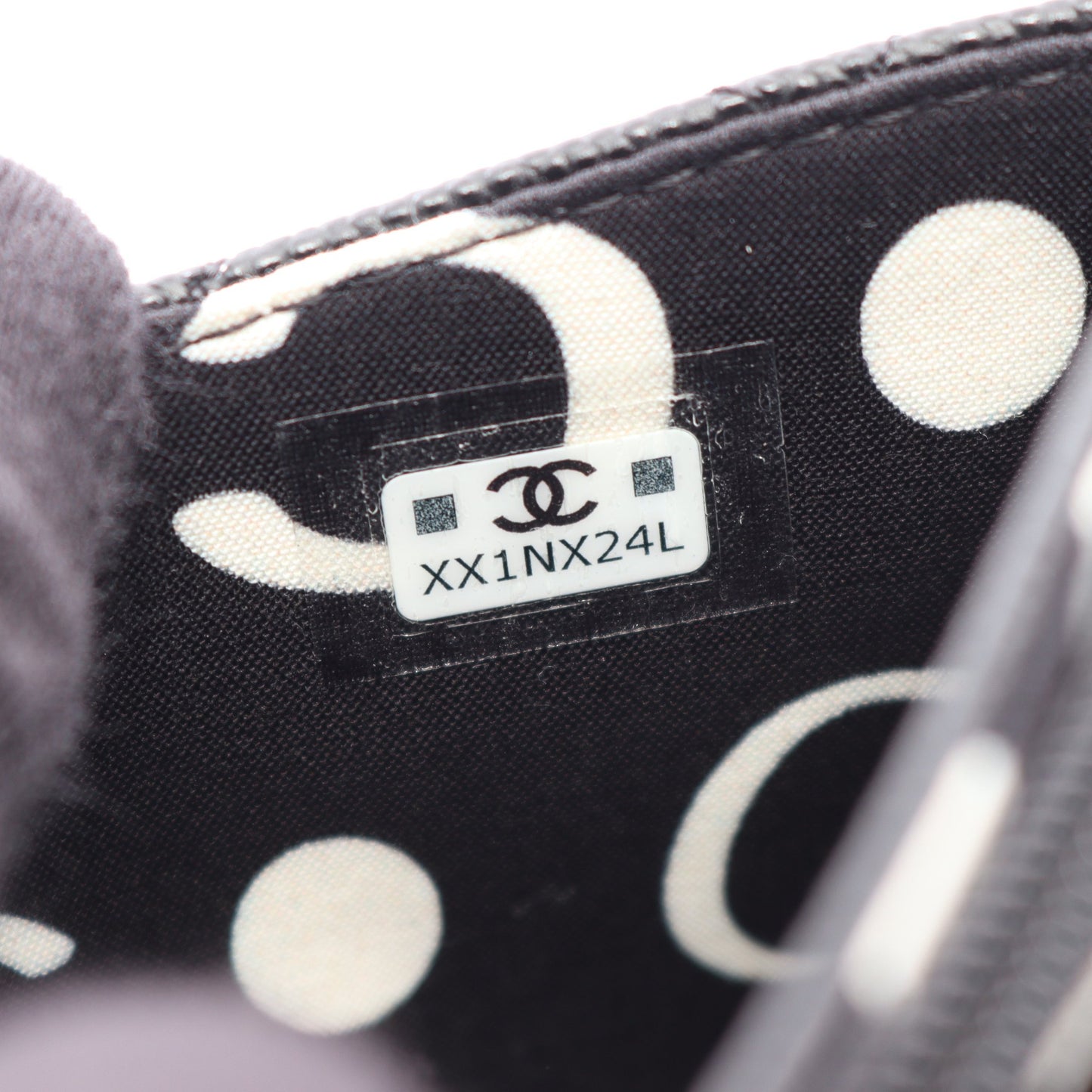 マトラッセ チェーンショルダーバッグ キャビアスキン ブラック シルバー金具 シャネル バッグ CHANEL