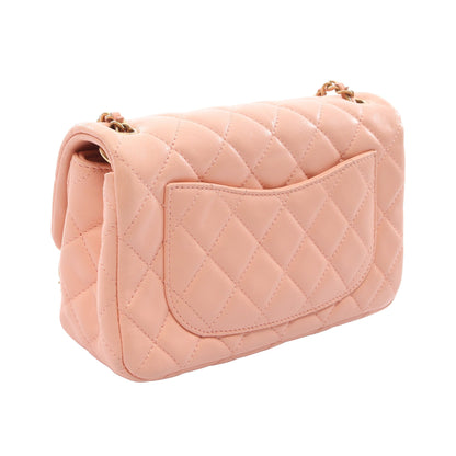 ミニマトラッセ20 チェーンショルダーバッグ ラムスキン ピンクベージュ ゴールド金具 シャネル バッグ CHANEL