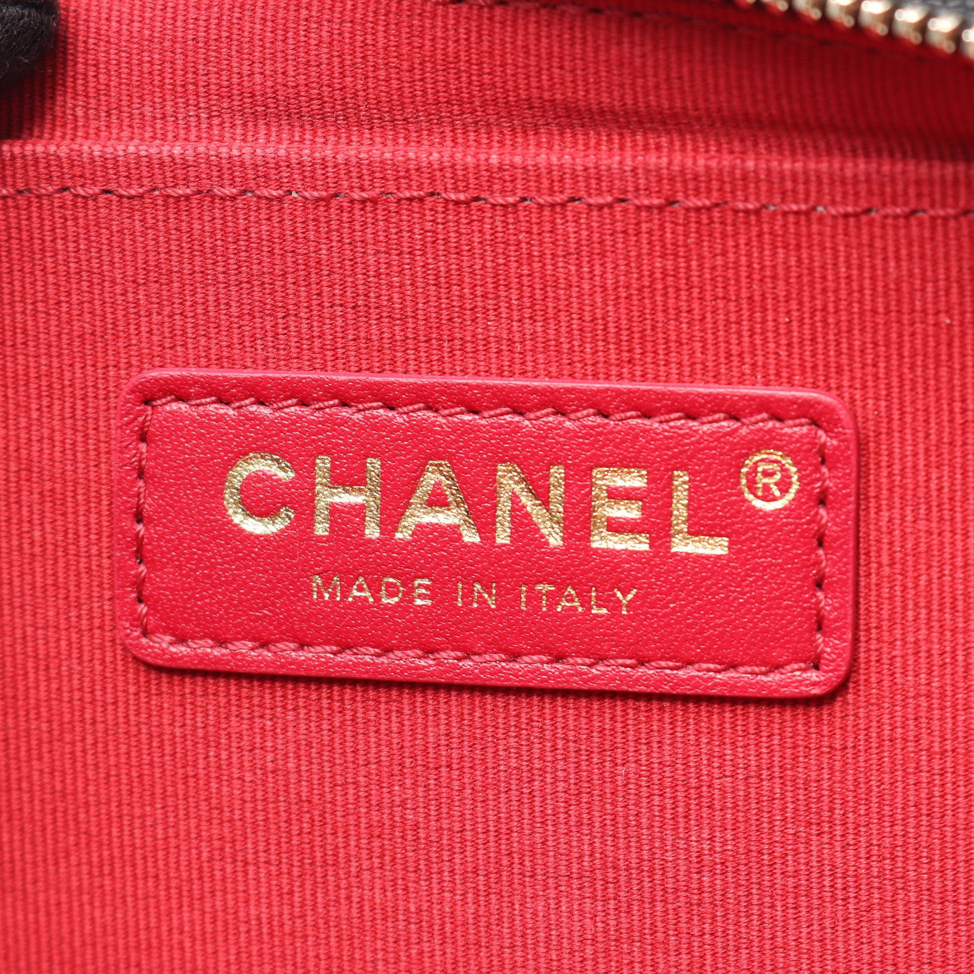 マトラッセ チェーンショルダーバッグ キャビアスキン ブラック ゴールド金具 シャネル バッグ CHANEL