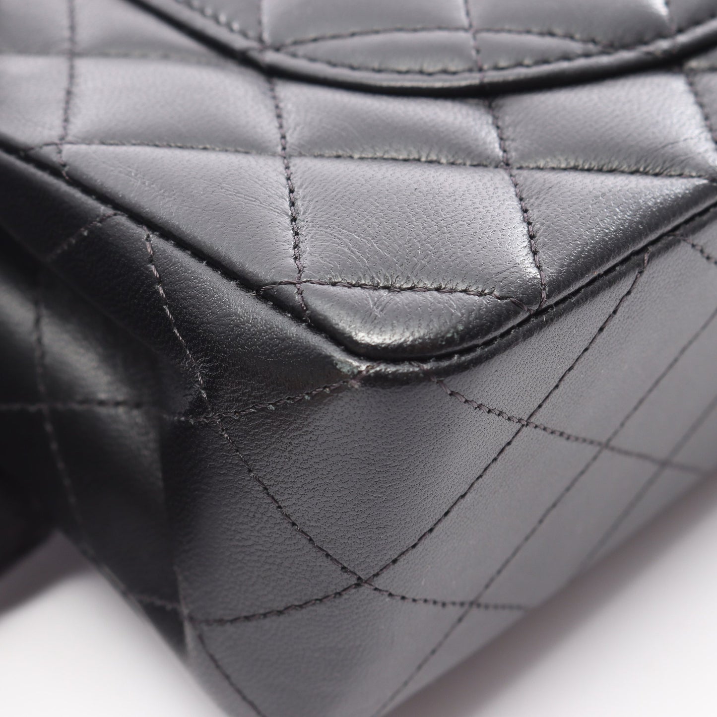 マトラッセ Wフラップ Wチェーンショルダーバッグ ラムスキン ブラック ゴールド金具 シャネル バッグ CHANEL