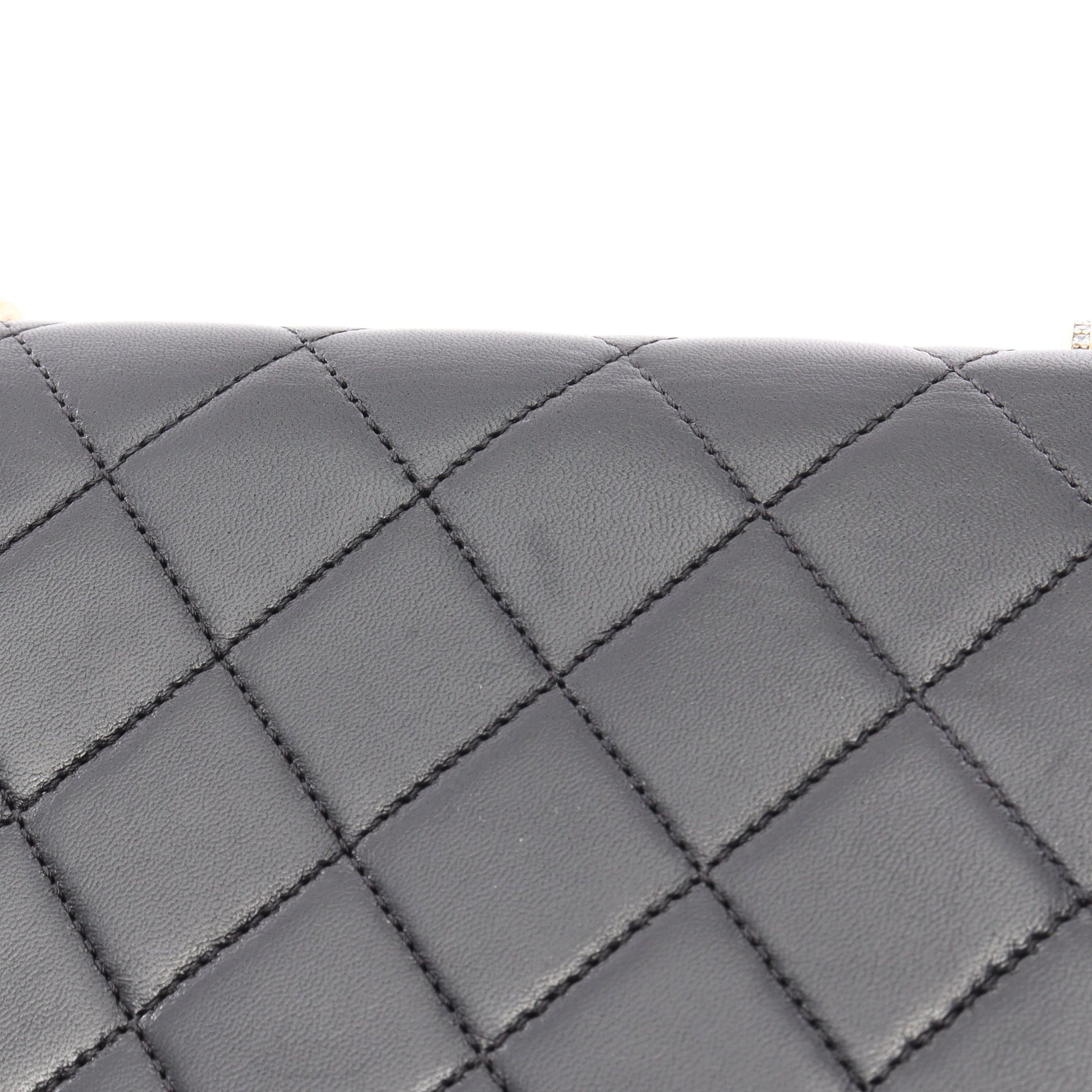 マトラッセ チェーンショルダーバッグ ラムスキン ブラック ゴールド金具 シャネル バッグ CHANEL
