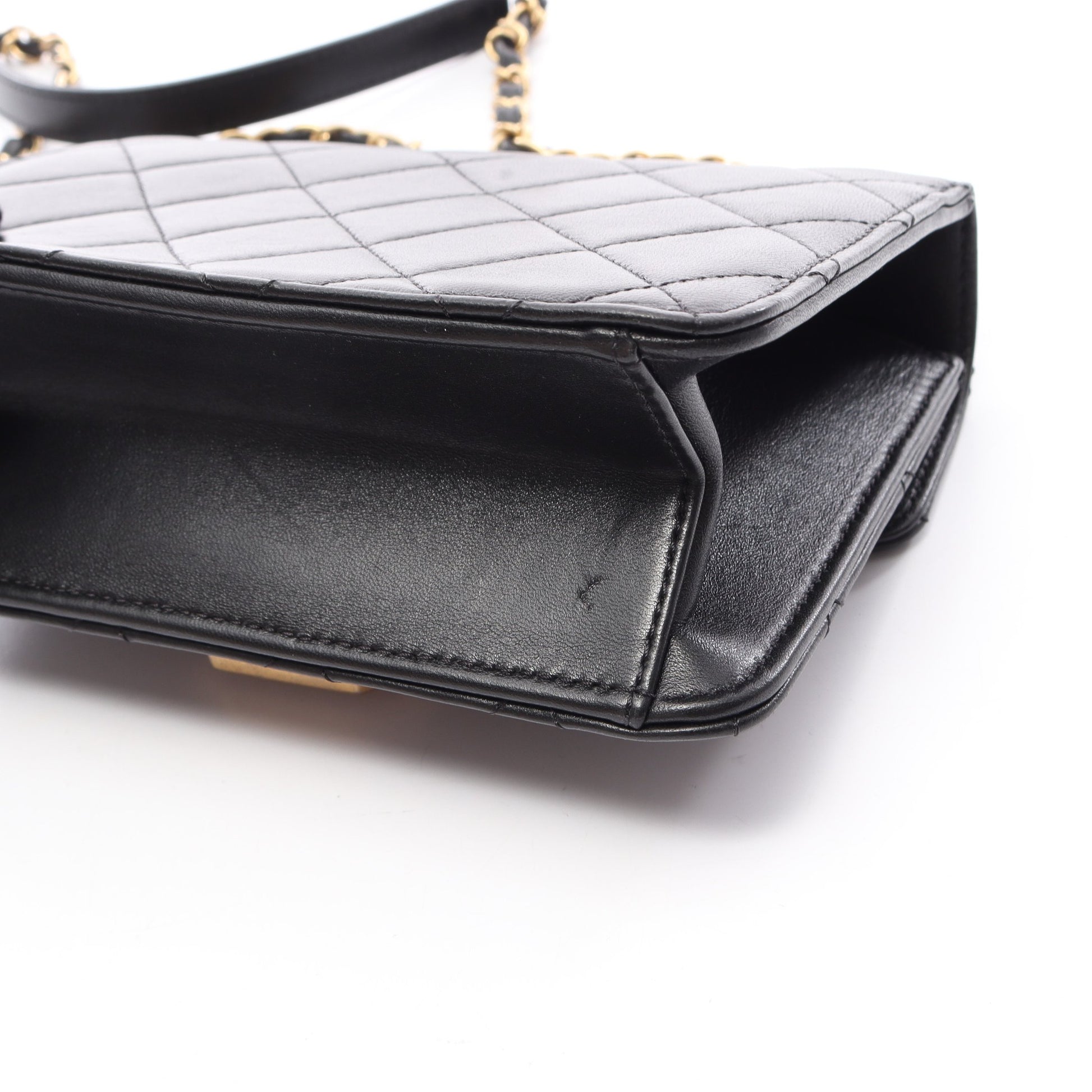 マトラッセ チェーンショルダーバッグ ラムスキン ブラック ゴールド金具 シャネル バッグ CHANEL