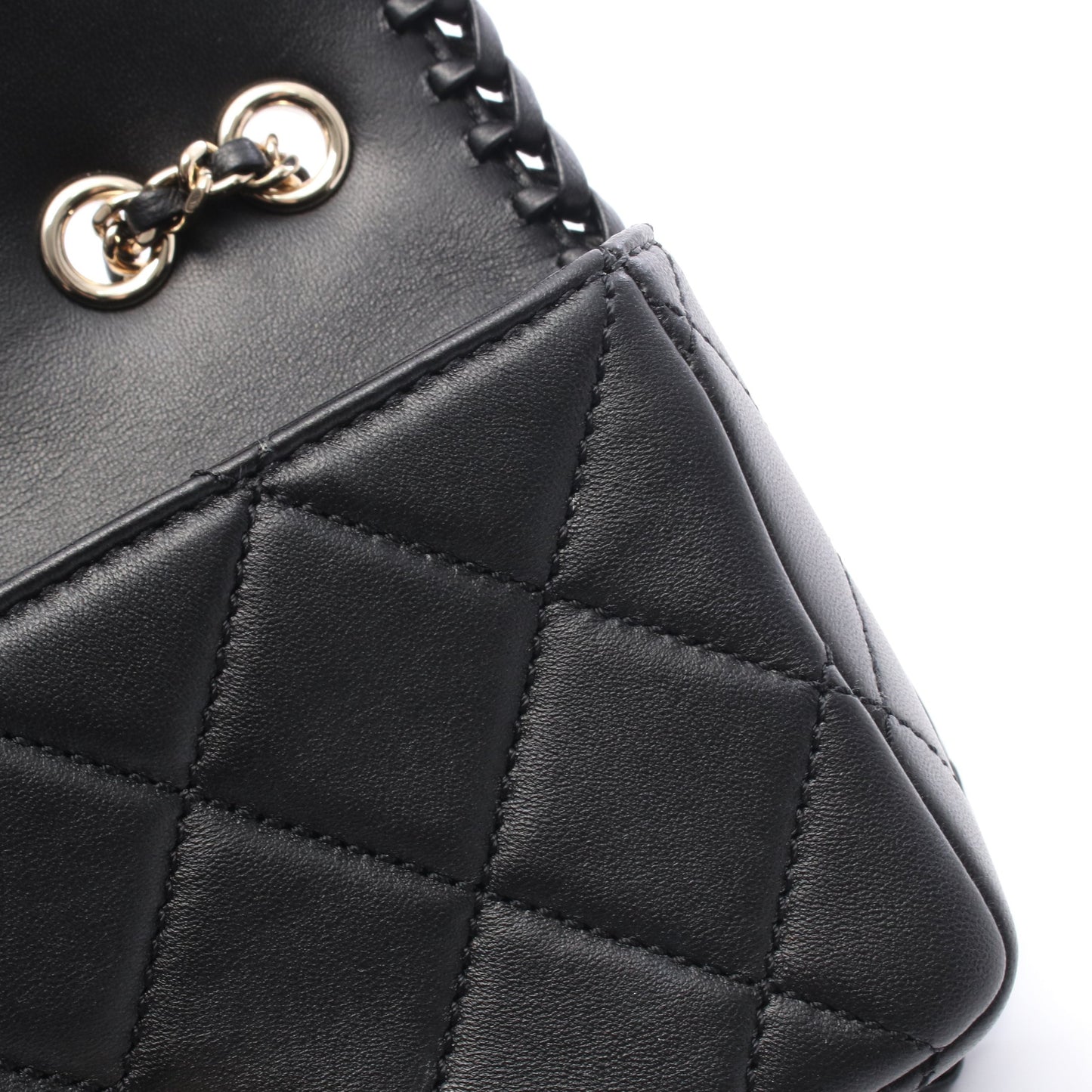 マトラッセ フルフラップ チェーンショルダーバッグ レザー ブラック ゴールド金具 シャネル バッグ CHANEL