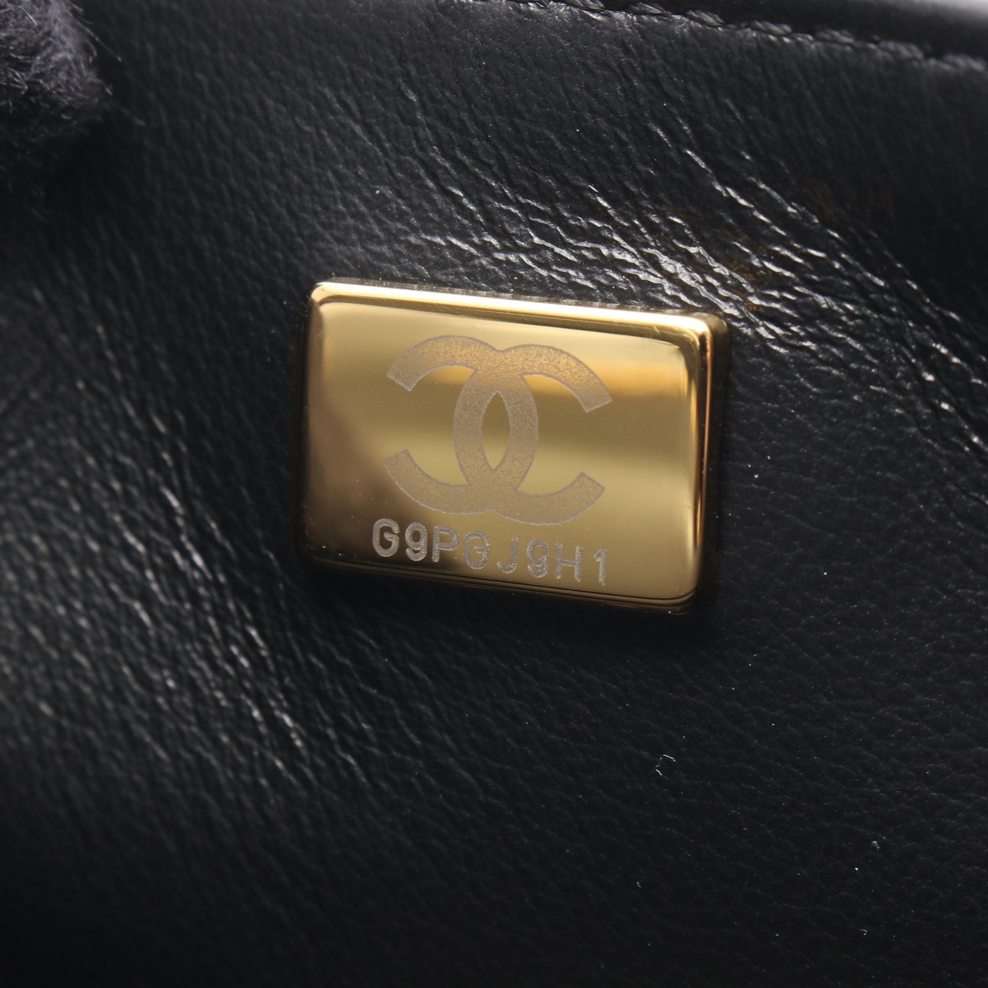 ミニ フラップ バッグ マトラッセ チェーンショルダーバッグ ラムスキン ブラック ゴールド金具 シャネル バッグ CHANEL