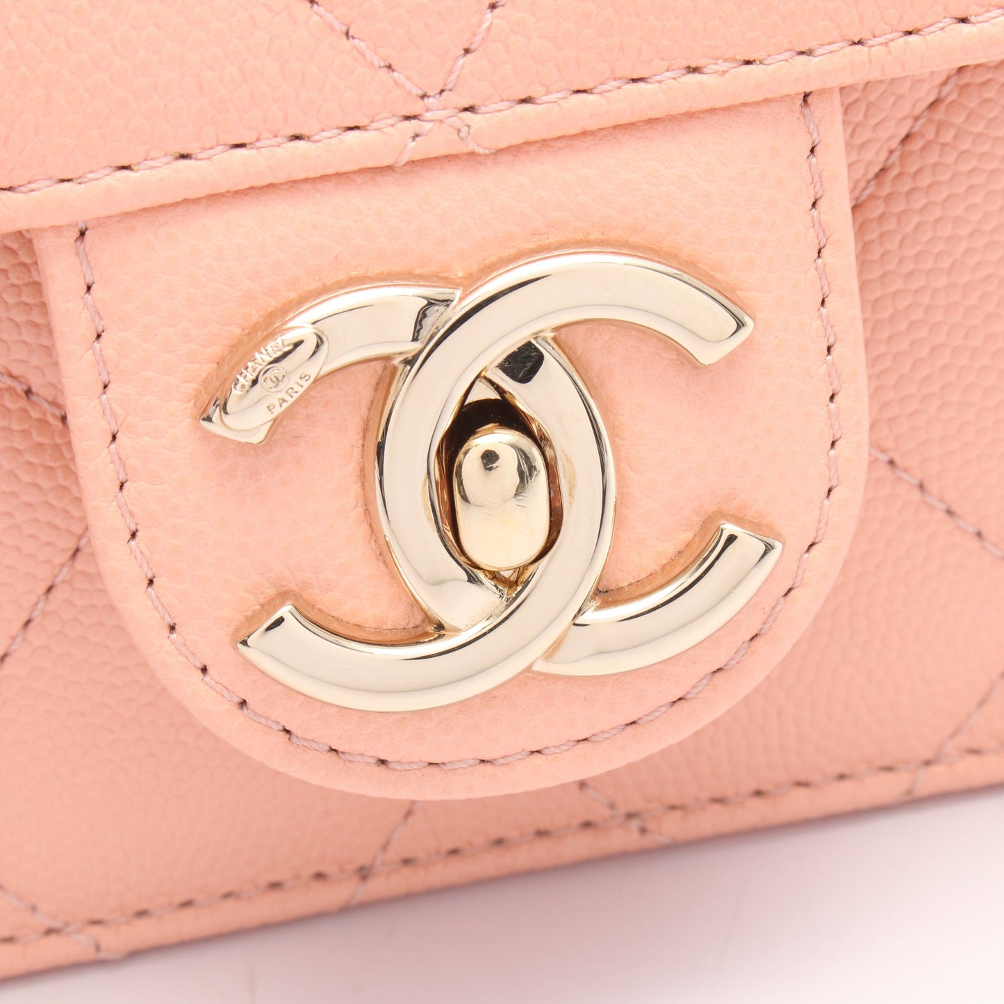 マトラッセ スモールフラップ チェーンショルダーバッグ キャビアスキン コーラルピンク ゴールド金具 シャネル バッグ CHANEL