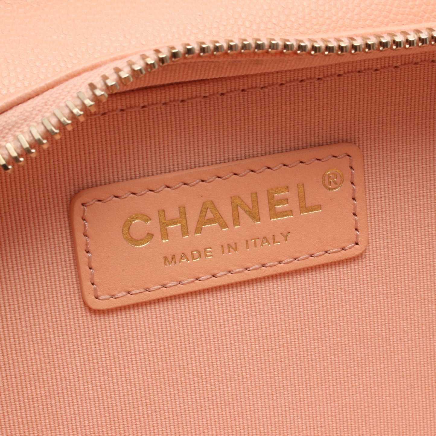 マトラッセ スモールフラップ チェーンショルダーバッグ キャビアスキン コーラルピンク ゴールド金具 シャネル バッグ CHANEL