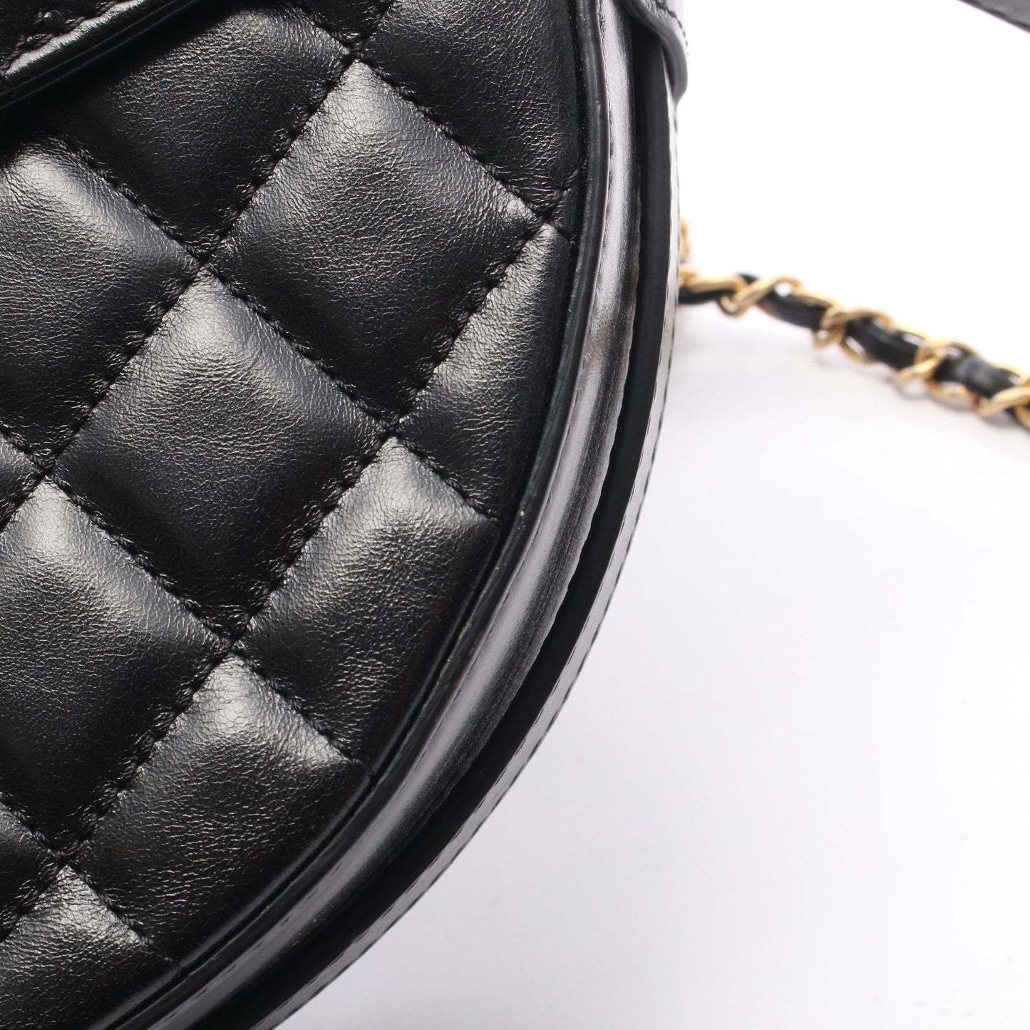 マトラッセ ラウンド チェーンショルダー チェーンハンドバッグ レザー ブラック ゴールド金具 シャネル バッグ CHANEL