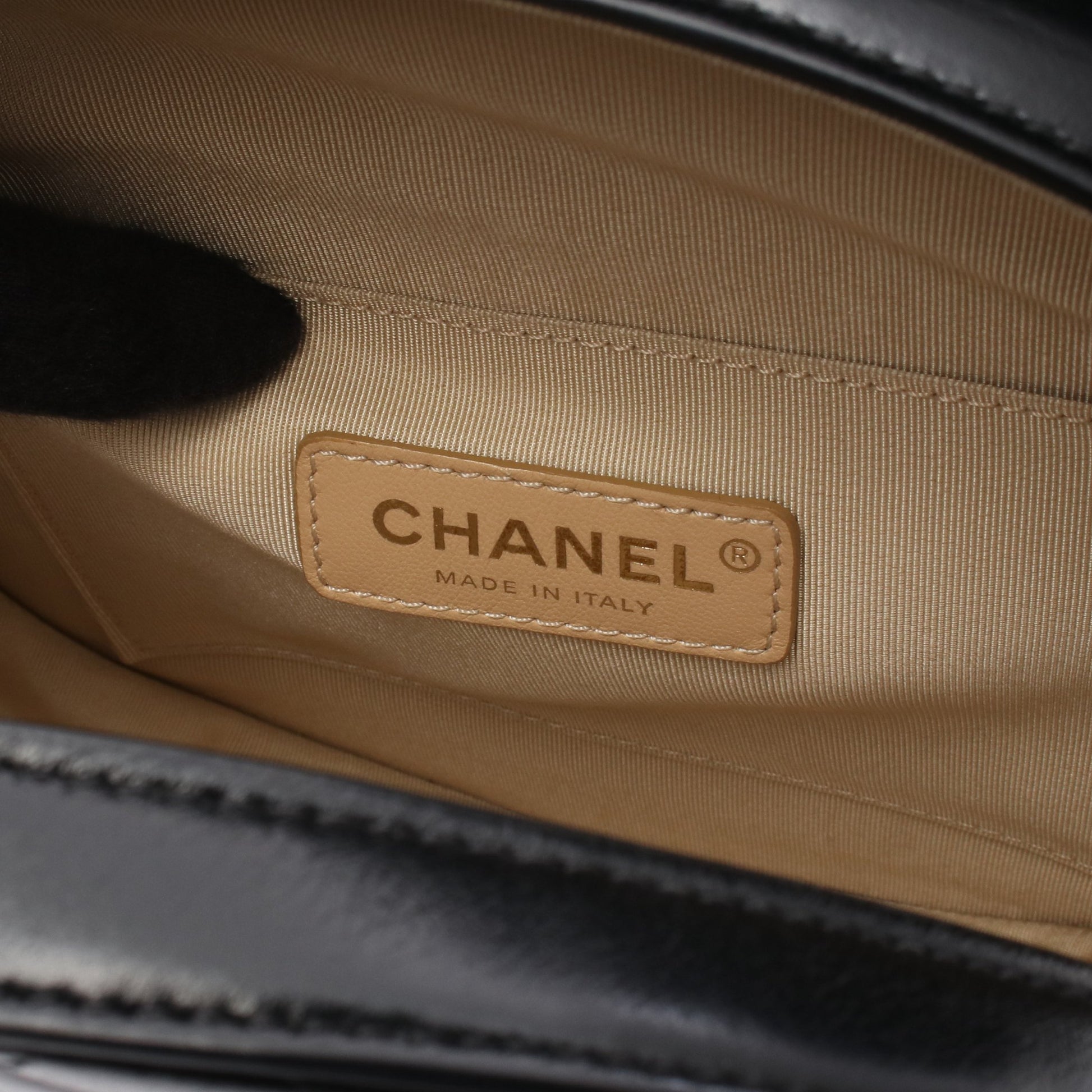 マトラッセ ラウンド チェーンショルダー チェーンハンドバッグ レザー ブラック ゴールド金具 シャネル バッグ CHANEL