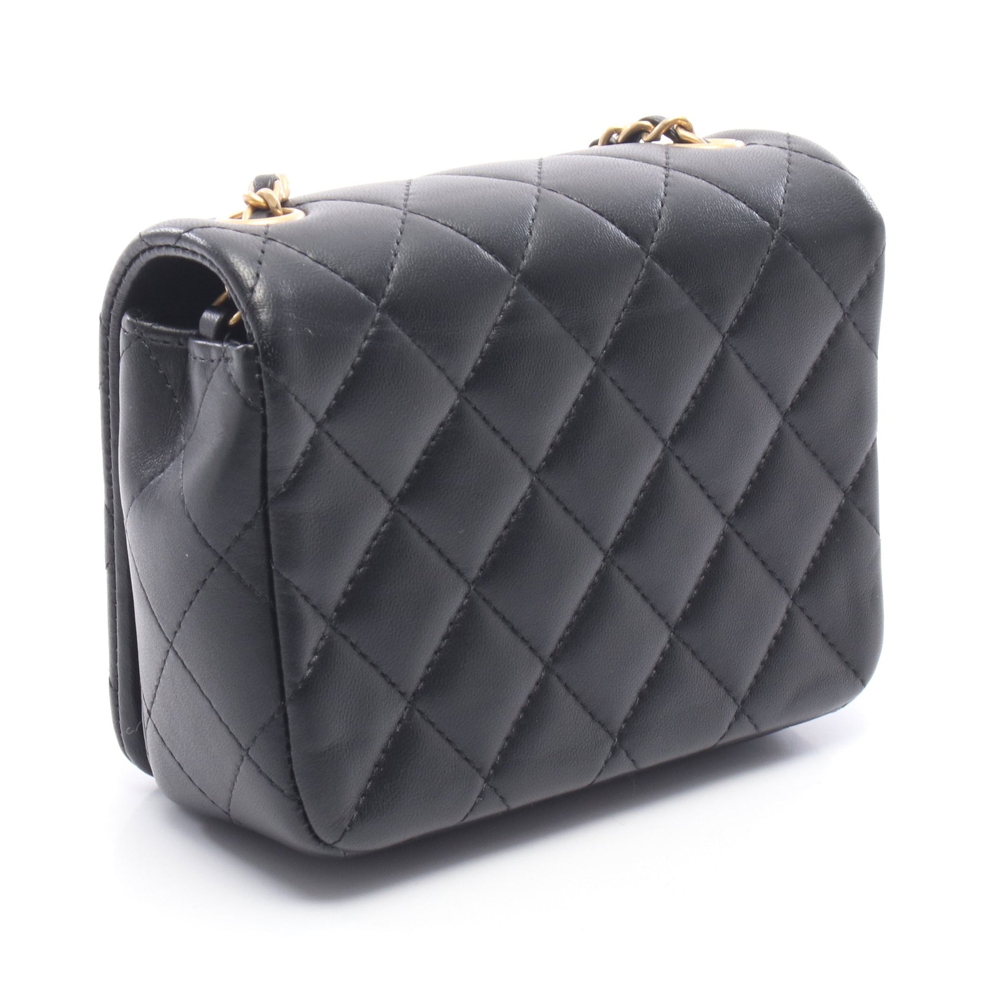 マトラッセ チェーンショルダーバッグ ラムスキン ブラック ゴールド金具 シャネル バッグ CHANEL