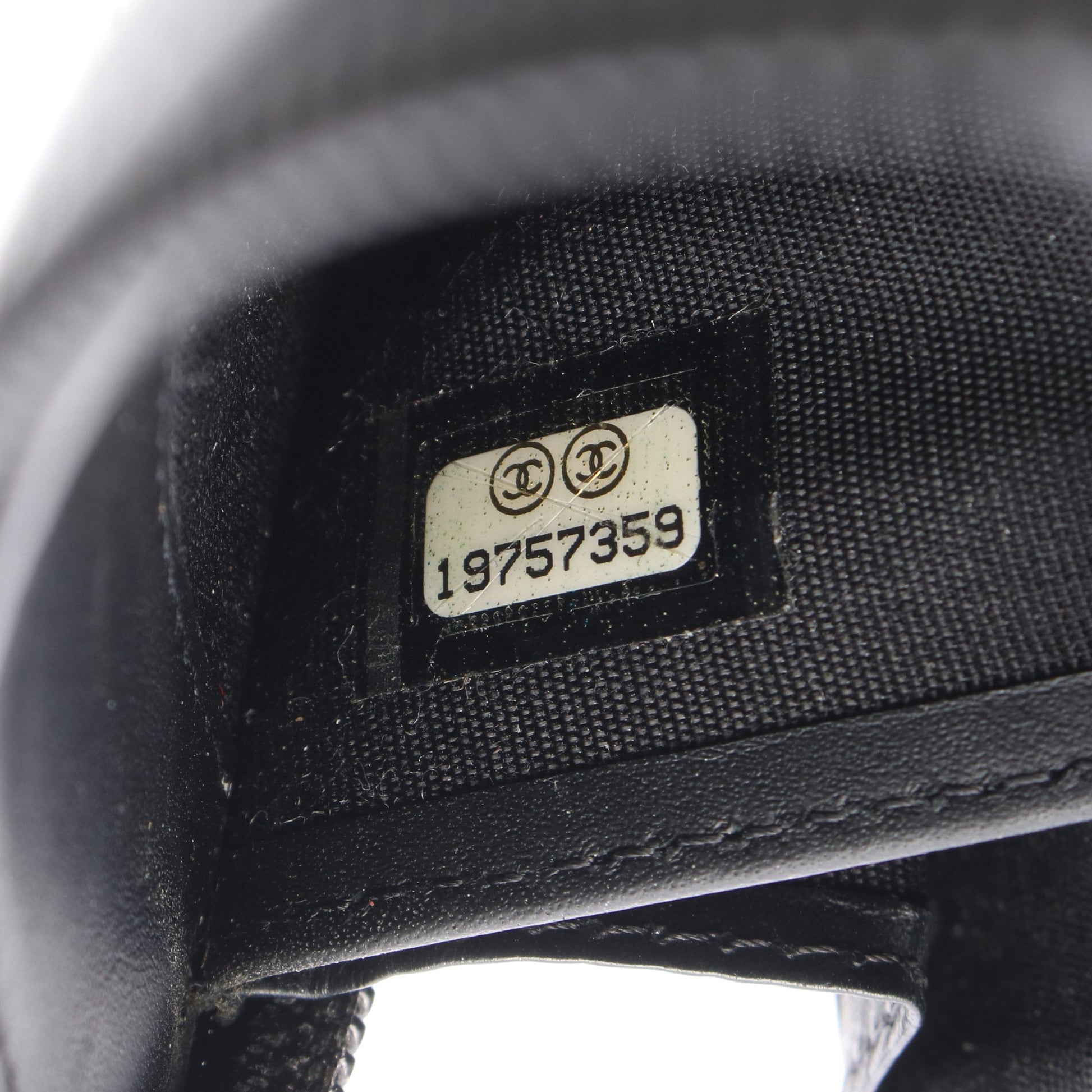 ココマーク ラウンドファスナー長財布 キャビアスキン ブラック シルバー金具 シャネル 財布・小物 CHANEL