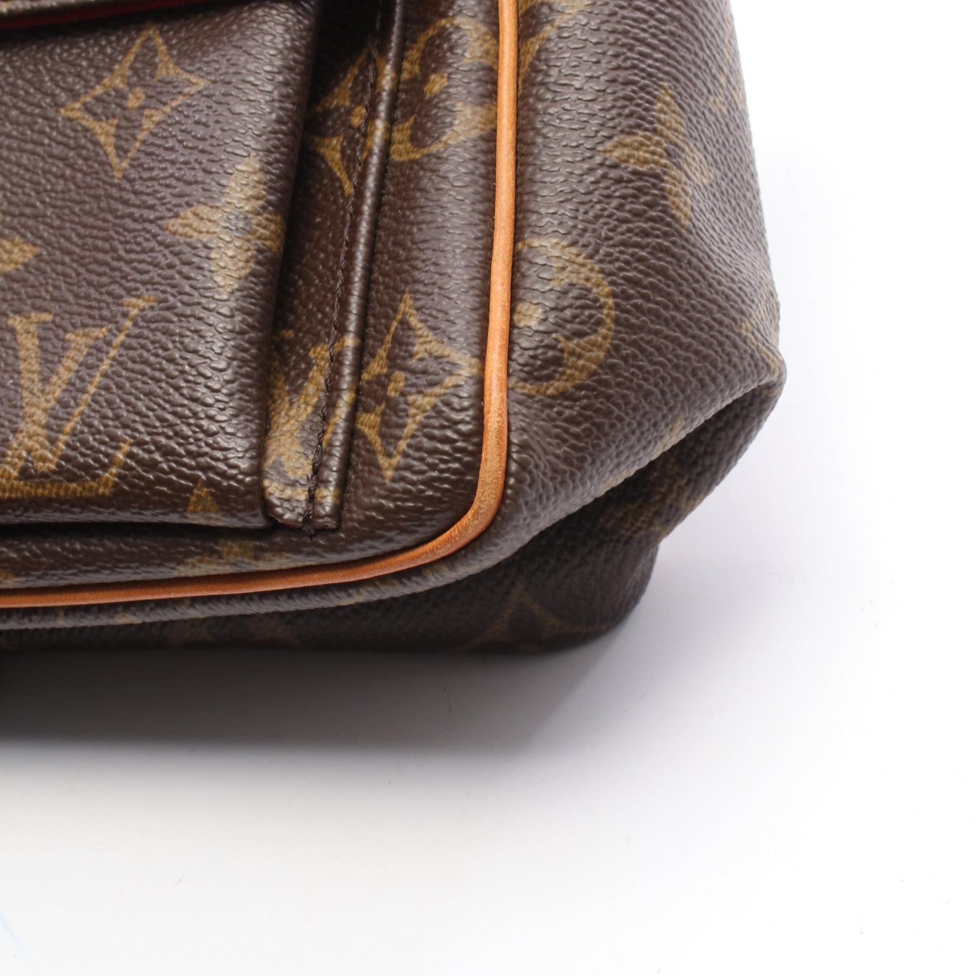 ヴィバシテPM モノグラム ショルダーバッグ PVC レザー ブラウン ルイヴィトン バッグ LOUIS VUITTON