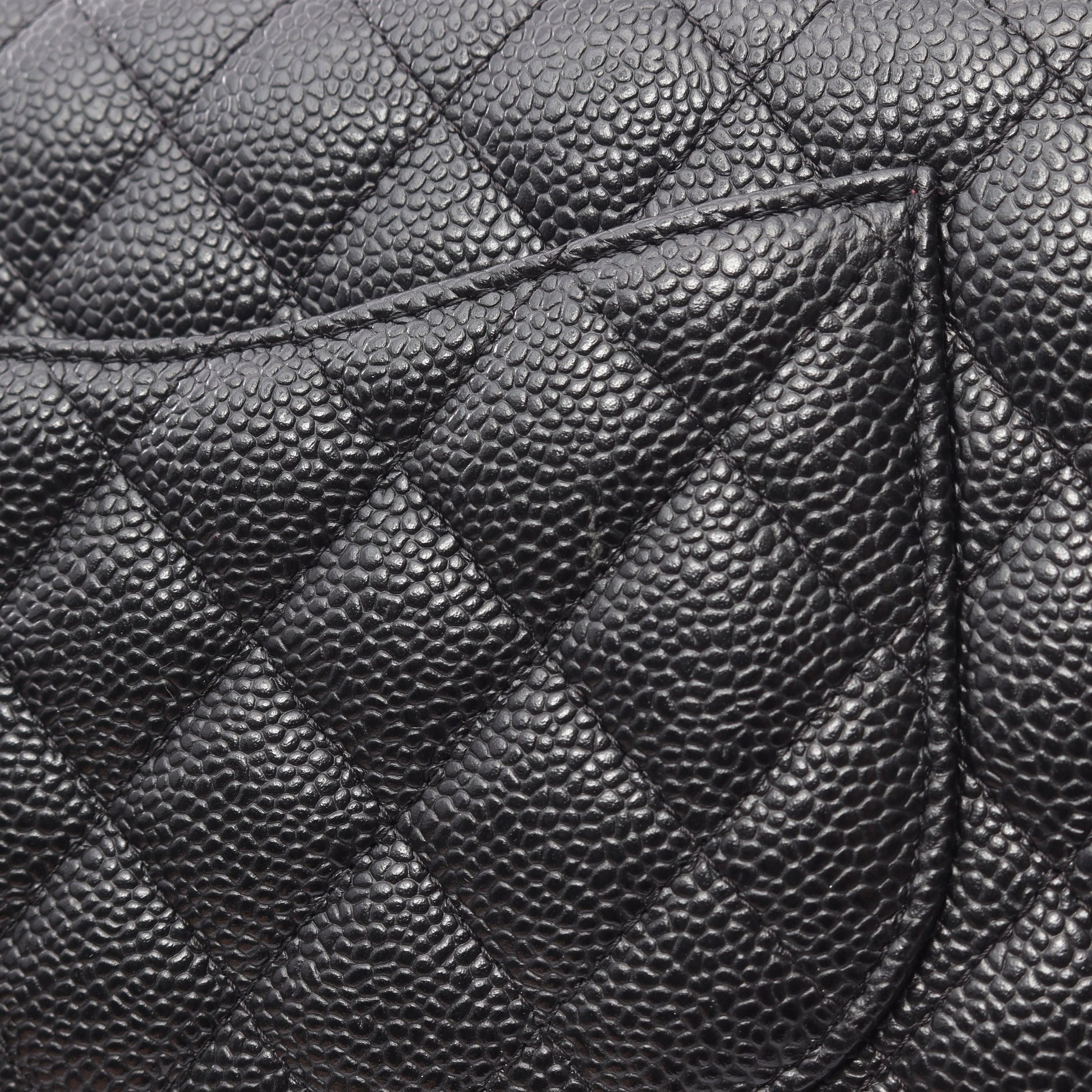 マトラッセ Wフラップ Wチェーンショルダーバッグ キャビアスキン ブラック ゴールド金具 シャネル バッグ CHANEL