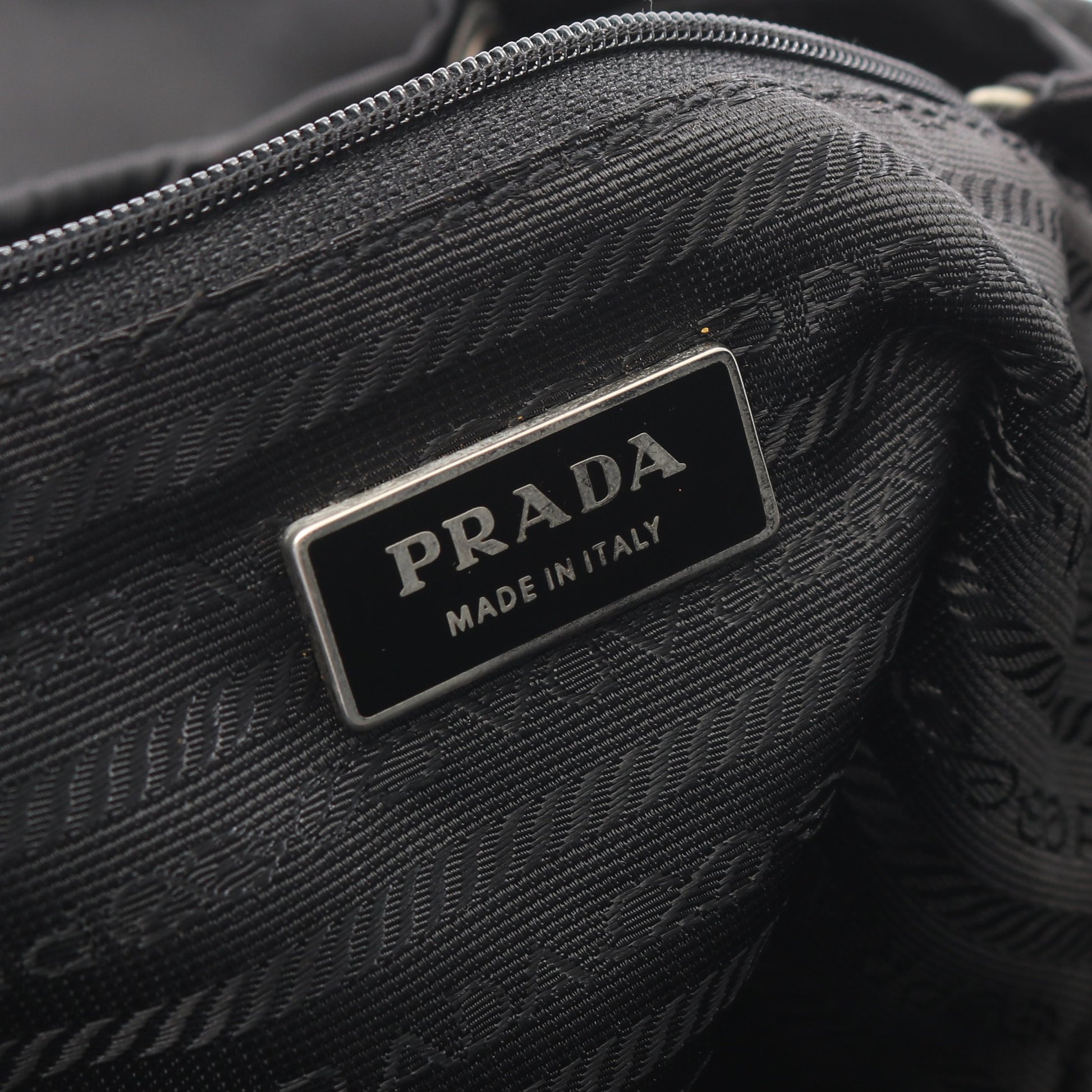 トライアングルロゴ バックパック リュックサック ナイロン ブラック プラダ バッグ PRADA
