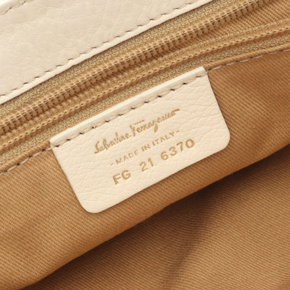 ガンチーニ ショルダーバッグ ワンショルダーバッグ レザー アイボリー サルヴァトーレフェラガモ バッグ Salvatore Ferragamo