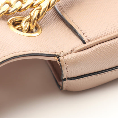 フラップ チェーンショルダーバッグ サフィアーノレザー ピンクベージュ プラダ バッグ PRADA