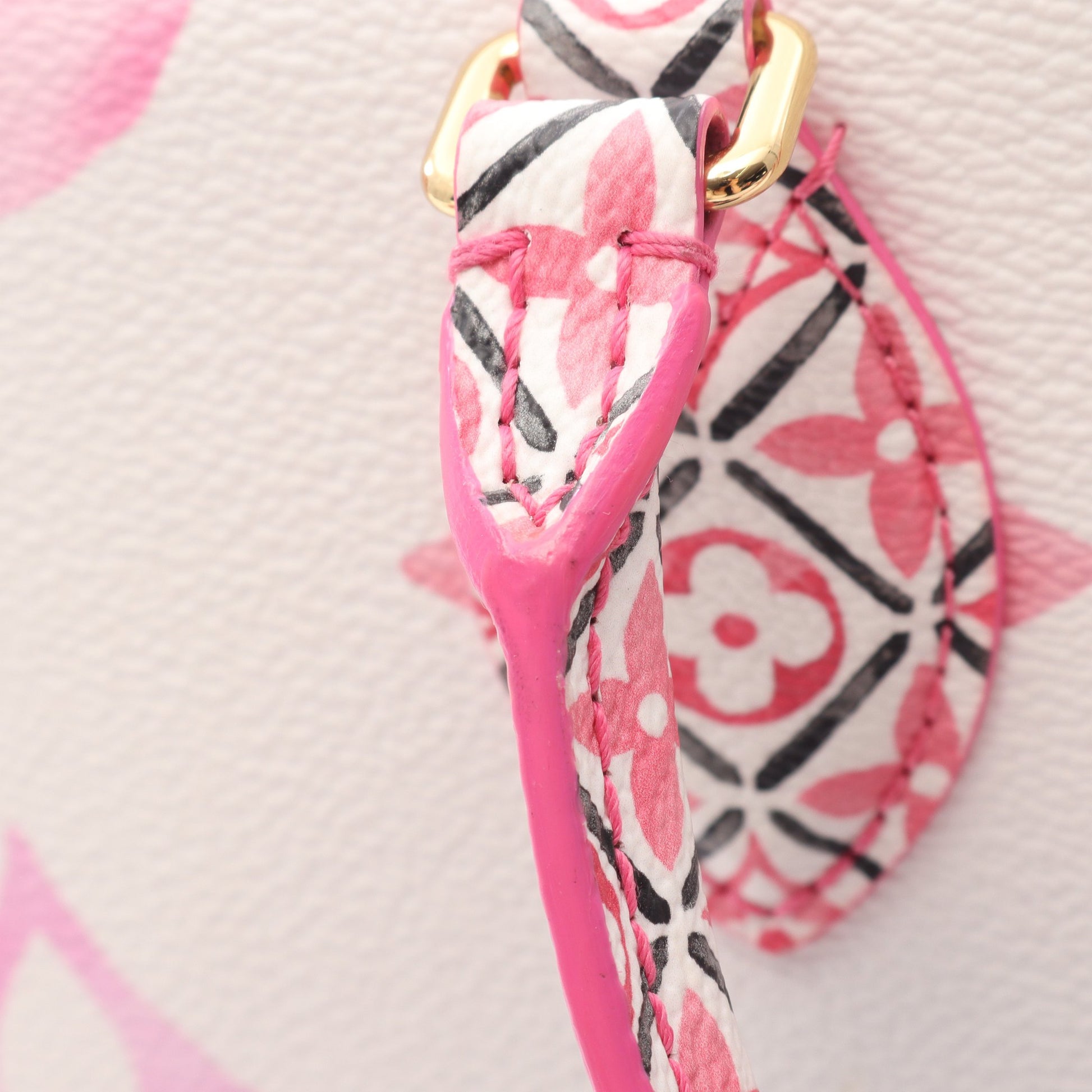 オンザゴー PM LV バイザプール モノグラムジャイアント 2WAY ハンドバッグ PVC オフホワイト ルイヴィトン バッグ LOUIS VUITTON