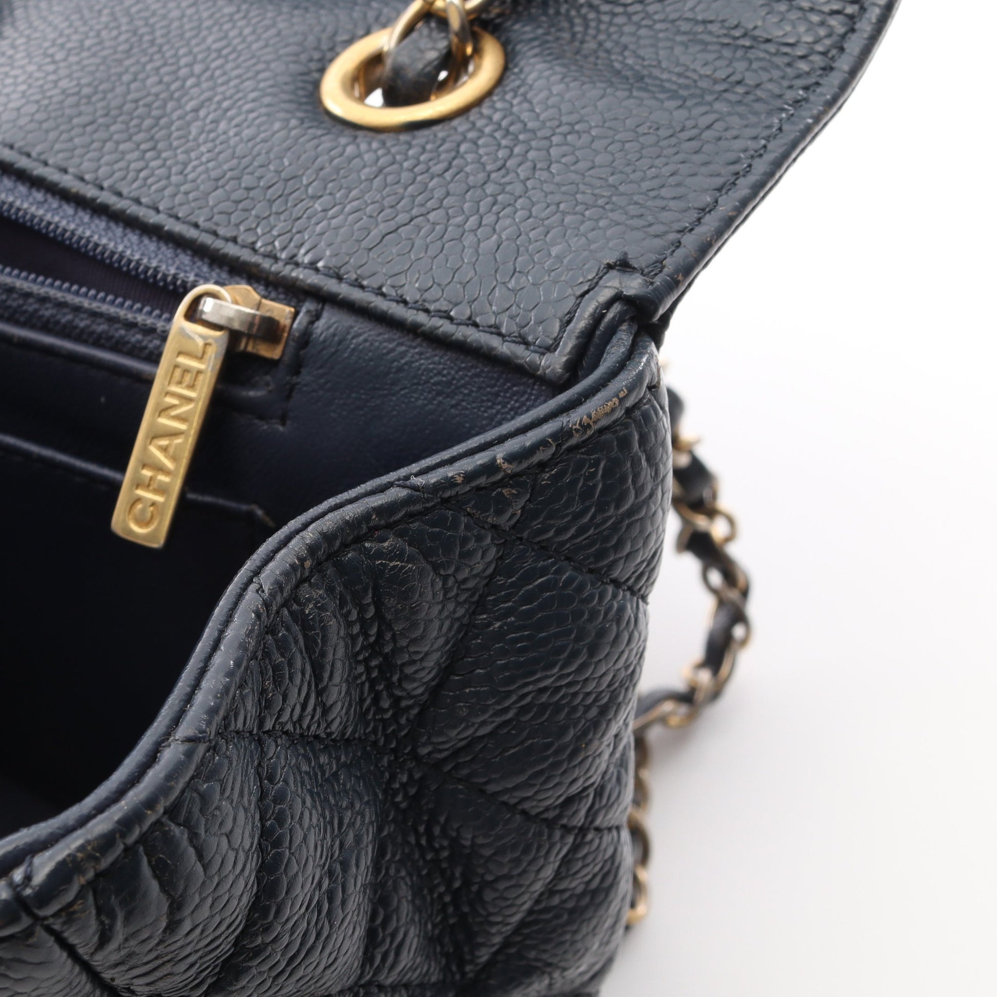 マトラッセ シングルフラップ チェーンショルダーバッグ キャビアスキン ネイビー ゴールド金具 シャネル バッグ CHANEL