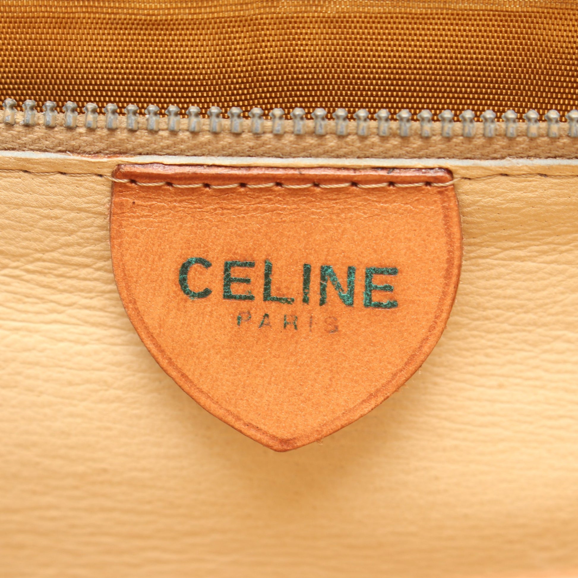トリオンフ ショルダーバッグ PVC レザー ベージュ ブラウン セリーヌ バッグ CELINE
