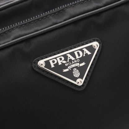 トライアングルロゴ スタッズ ボディバッグ ウエストバッグ ナイロン レザー ブラック ホワイト プラダ バッグ PRADA