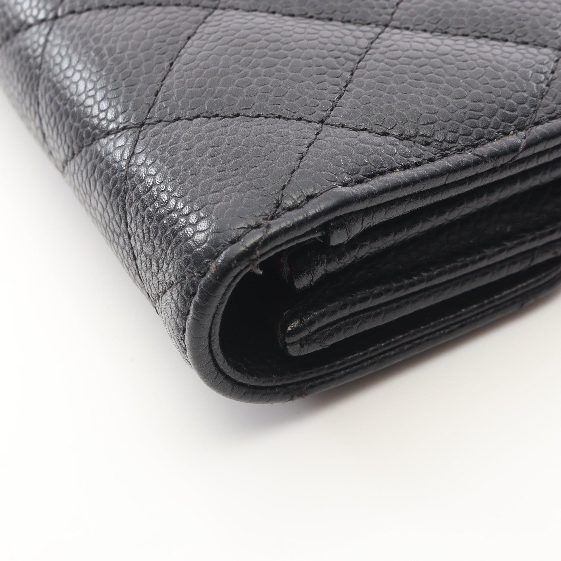 マトラッセ 二つ折り長財布 キャビアスキン ブラック シルバー金具 シャネル 財布・小物 CHANEL