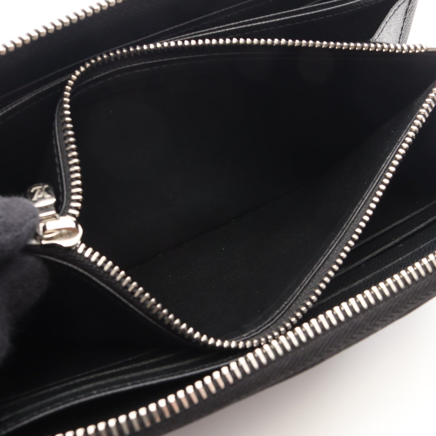 ジッピーウォレット エピ ノワール ラウンドファスナー長財布 レザー ブラック ルイヴィトン 財布・小物 LOUIS VUITTON