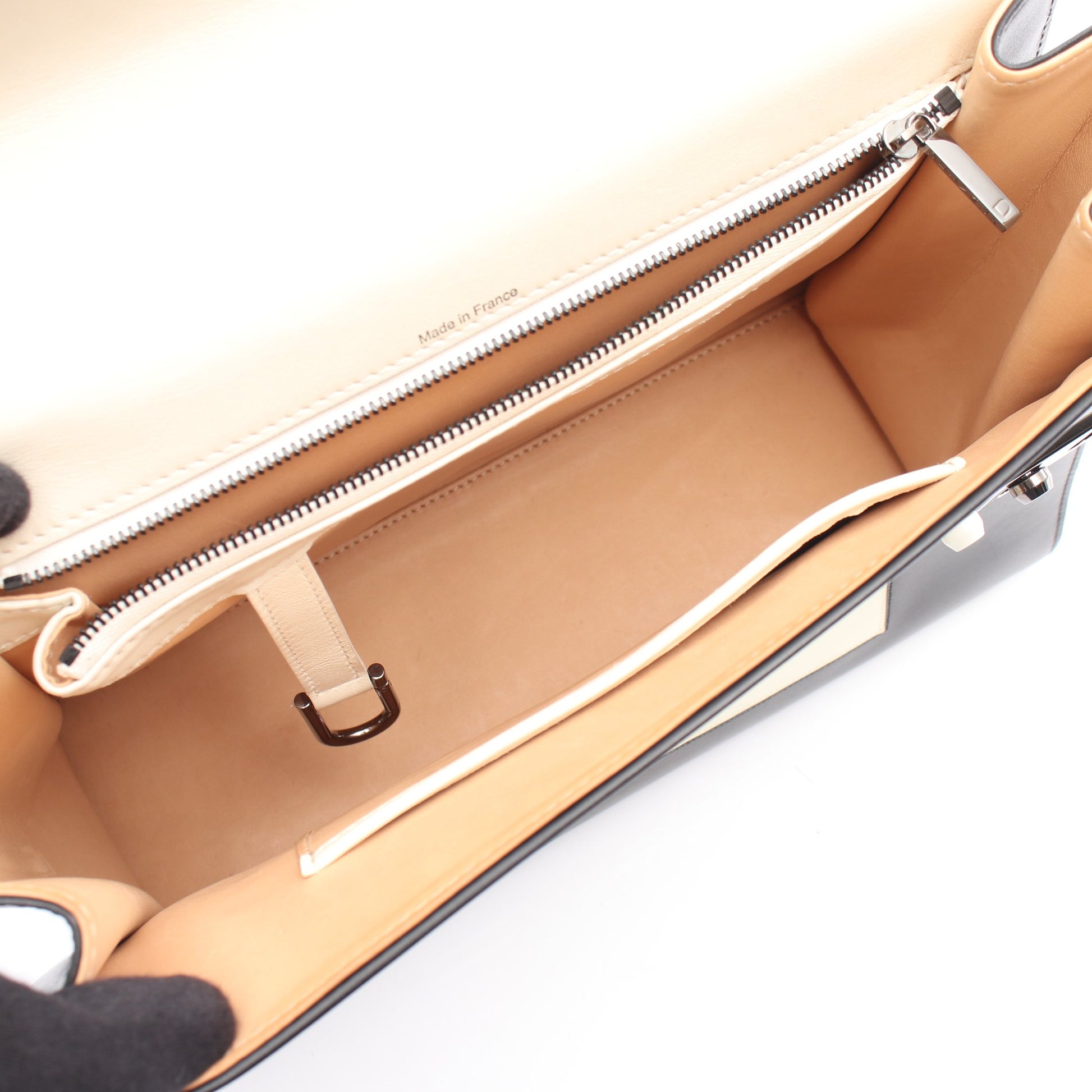 タンペートGM 2WAY ハンドバッグ レザー エナメルレザー ブラック ホワイト デルヴォー バッグ DELVAUX