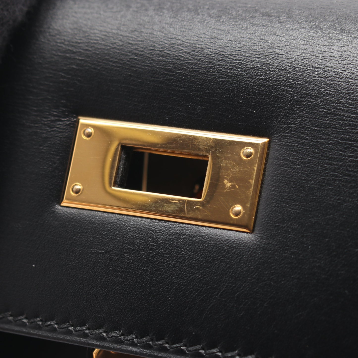 ケリー32 2WAY 外縫い ハンドバッグ ボックスカーフ ブラック ゴールド金具 ○A刻印 エルメス バッグ HERMES