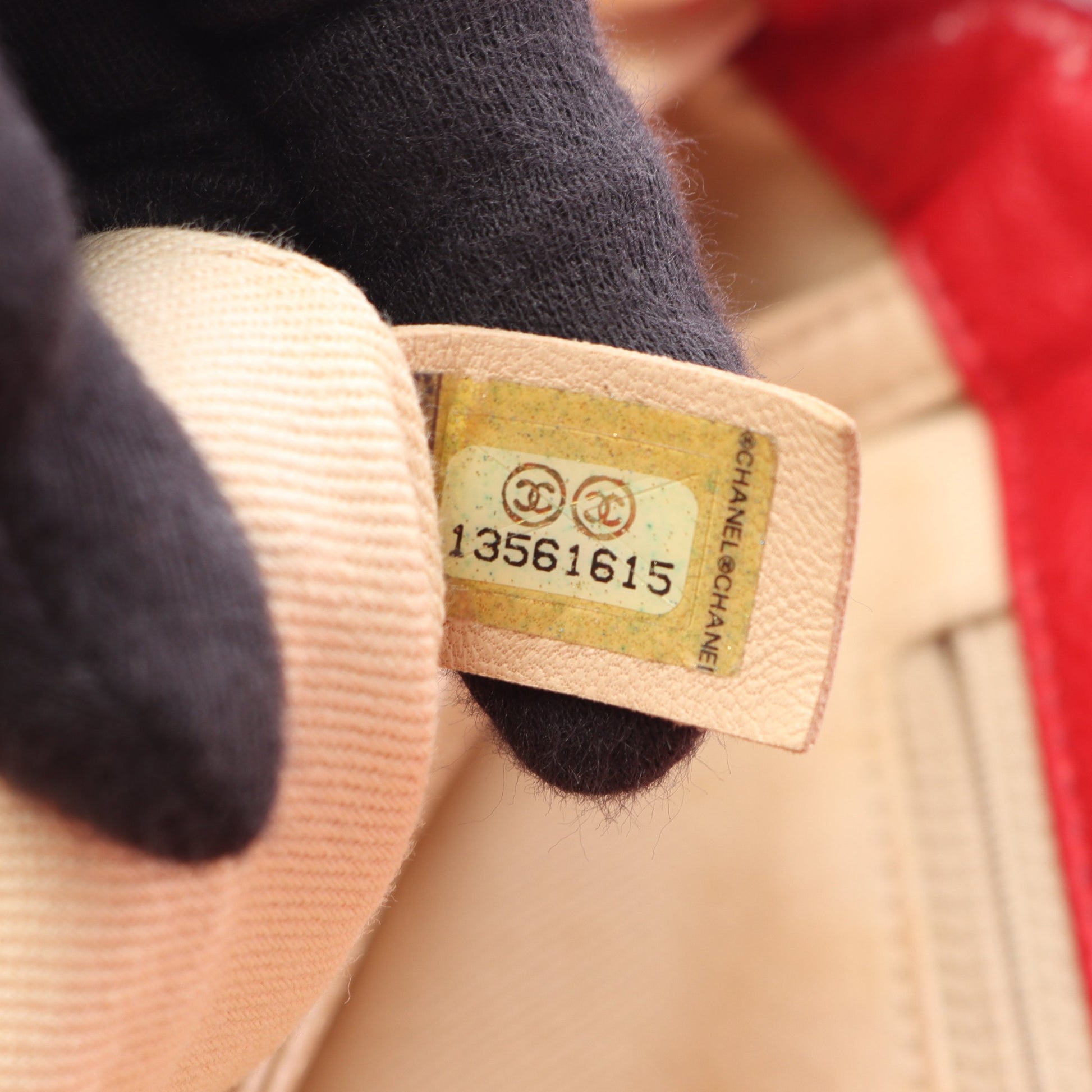 マトラッセ ラージ チェーンショルダーバッグ キャビアスキン レッド シルバー金具 シャネル バッグ CHANEL