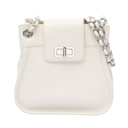 2.55 チェーンショルダーバッグ レザー ホワイト シルバー金具 シャネル バッグ CHANEL