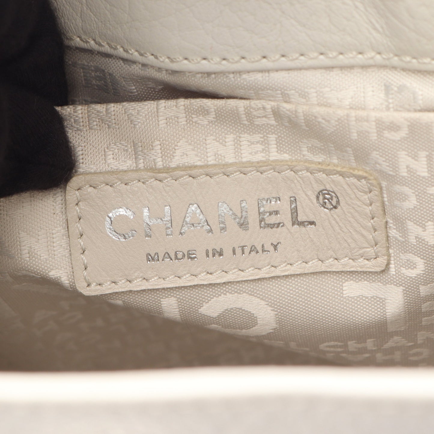 2.55 チェーンショルダーバッグ レザー ホワイト シルバー金具 シャネル バッグ CHANEL