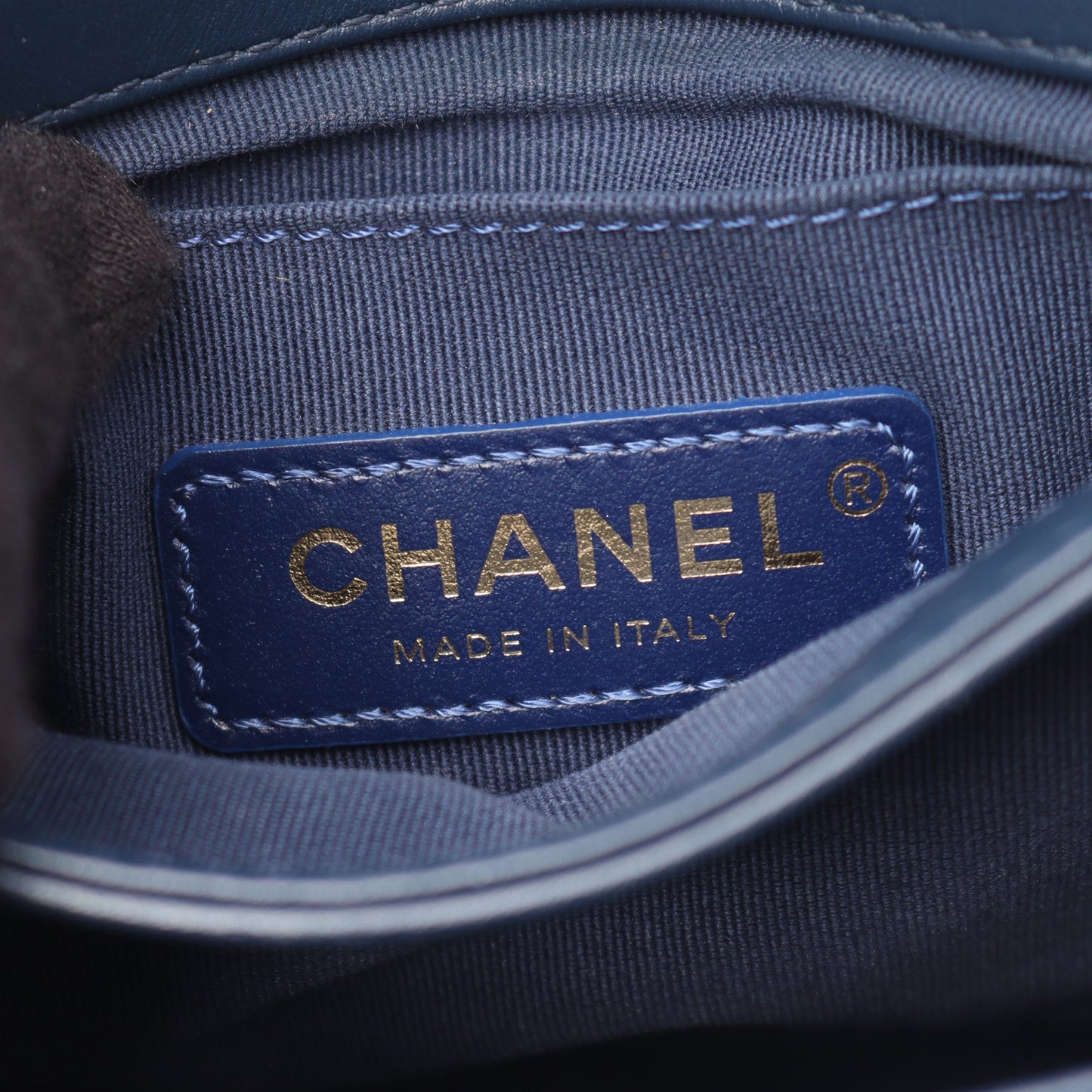 ミニマトラッセ 2WAY チェーンショルダーバッグ レザー ネイビー ゴールド金具 シャネル バッグ CHANEL