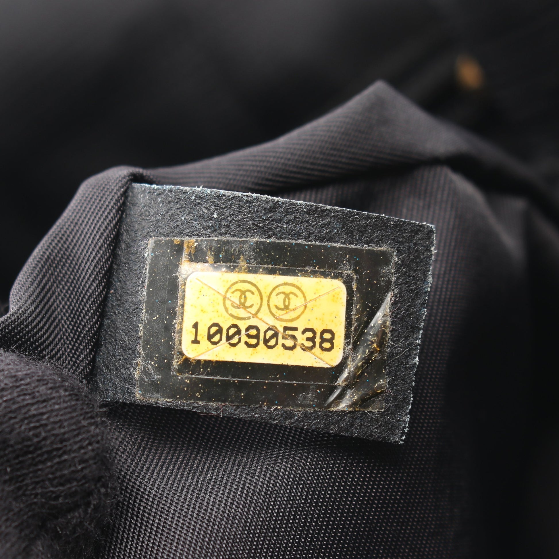 ニュートラベルライン ショルダーバッグ ナイロンキャンバス ブラック ゴールド金具 シャネル バッグ CHANEL