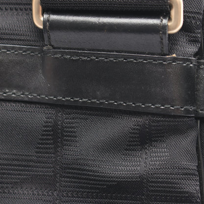 ニュートラベルライン ショルダーバッグ ナイロンキャンバス ブラック ゴールド金具 シャネル バッグ CHANEL